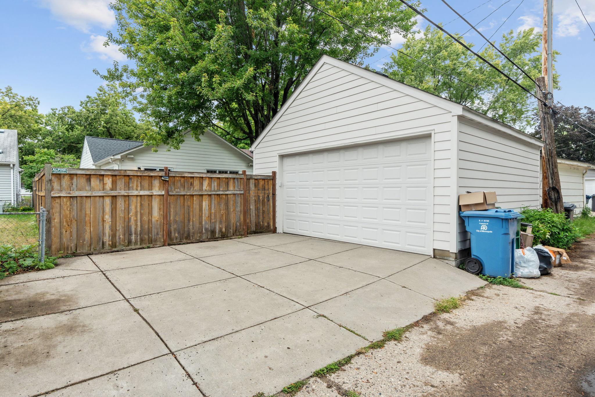 View of Residential at 5541 Vincent Avenue, Minneapolis MN 55410, Minneapolis (38 of 38) - Mike Wilen | Minnesota Team Real Estate