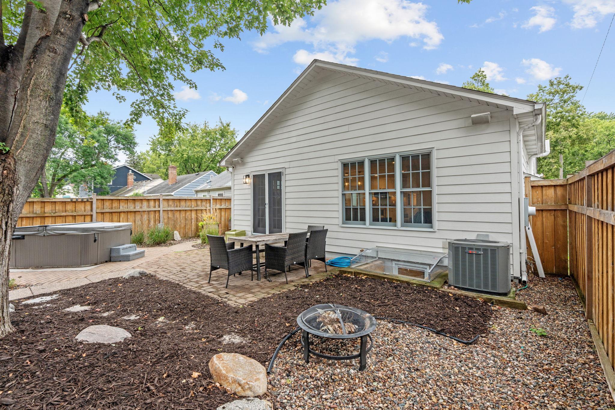 View of Residential at 5541 Vincent Avenue, Minneapolis MN 55410, Minneapolis (37 of 38) - Mike Wilen | Minnesota Team Real Estate