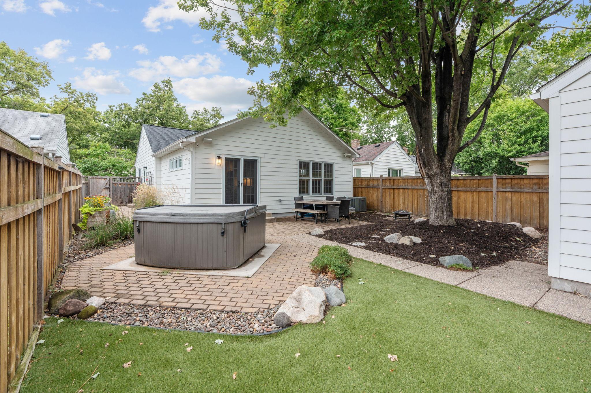 View of Residential at 5541 Vincent Avenue, Minneapolis MN 55410, Minneapolis (2 of 38) - Mike Wilen | Minnesota Team Real Estate