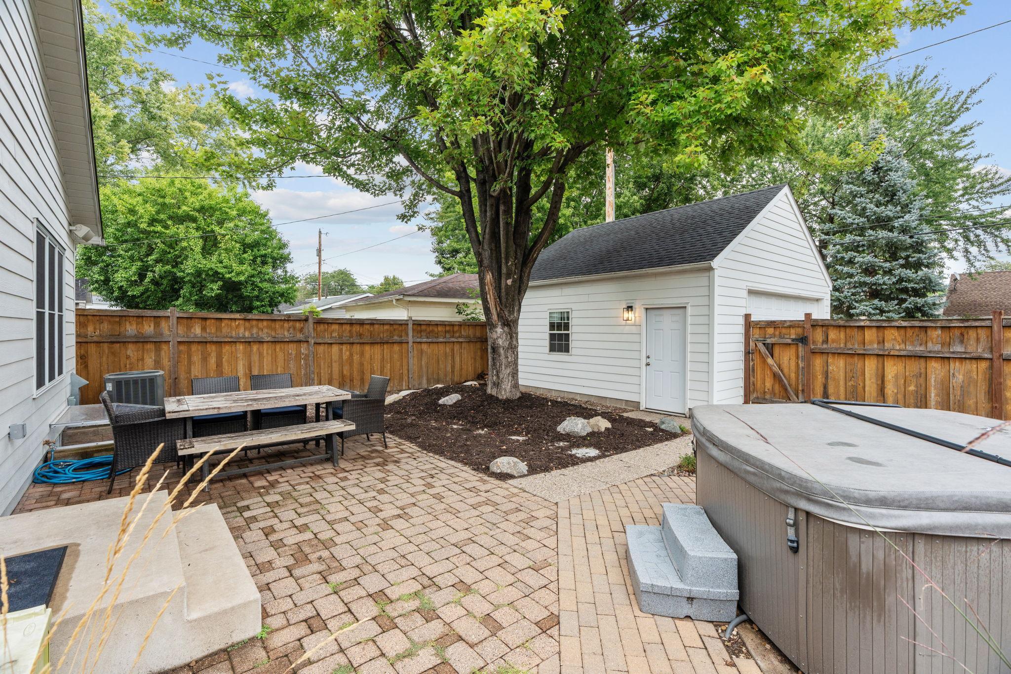 View of Residential at 5541 Vincent Avenue, Minneapolis MN 55410, Minneapolis (36 of 38) - Mike Wilen | Minnesota Team Real Estate