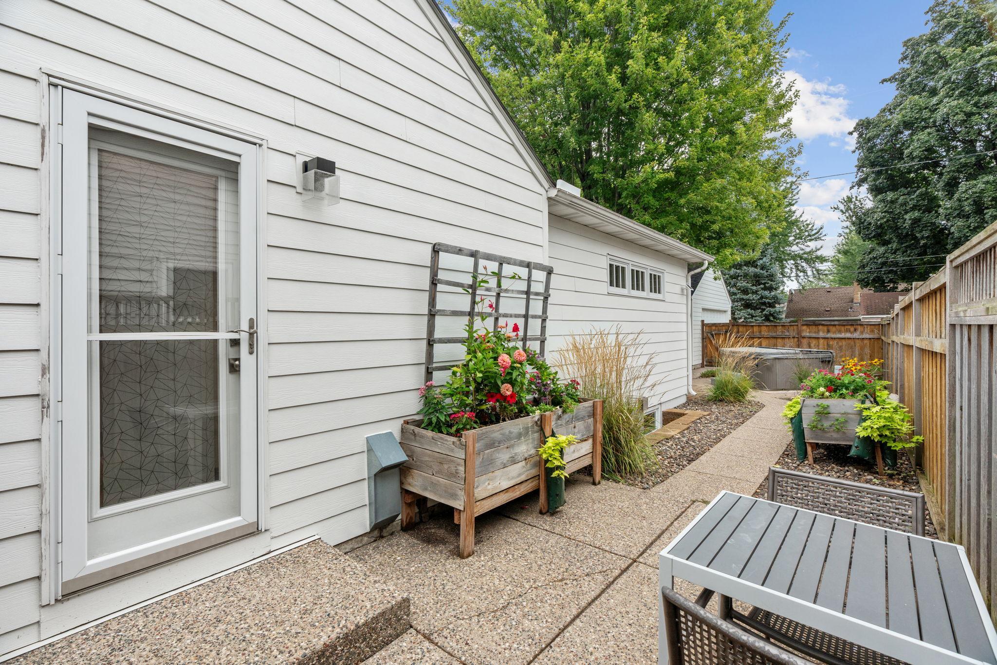 View of Residential at 5541 Vincent Avenue, Minneapolis MN 55410, Minneapolis (34 of 38) - Mike Wilen | Minnesota Team Real Estate