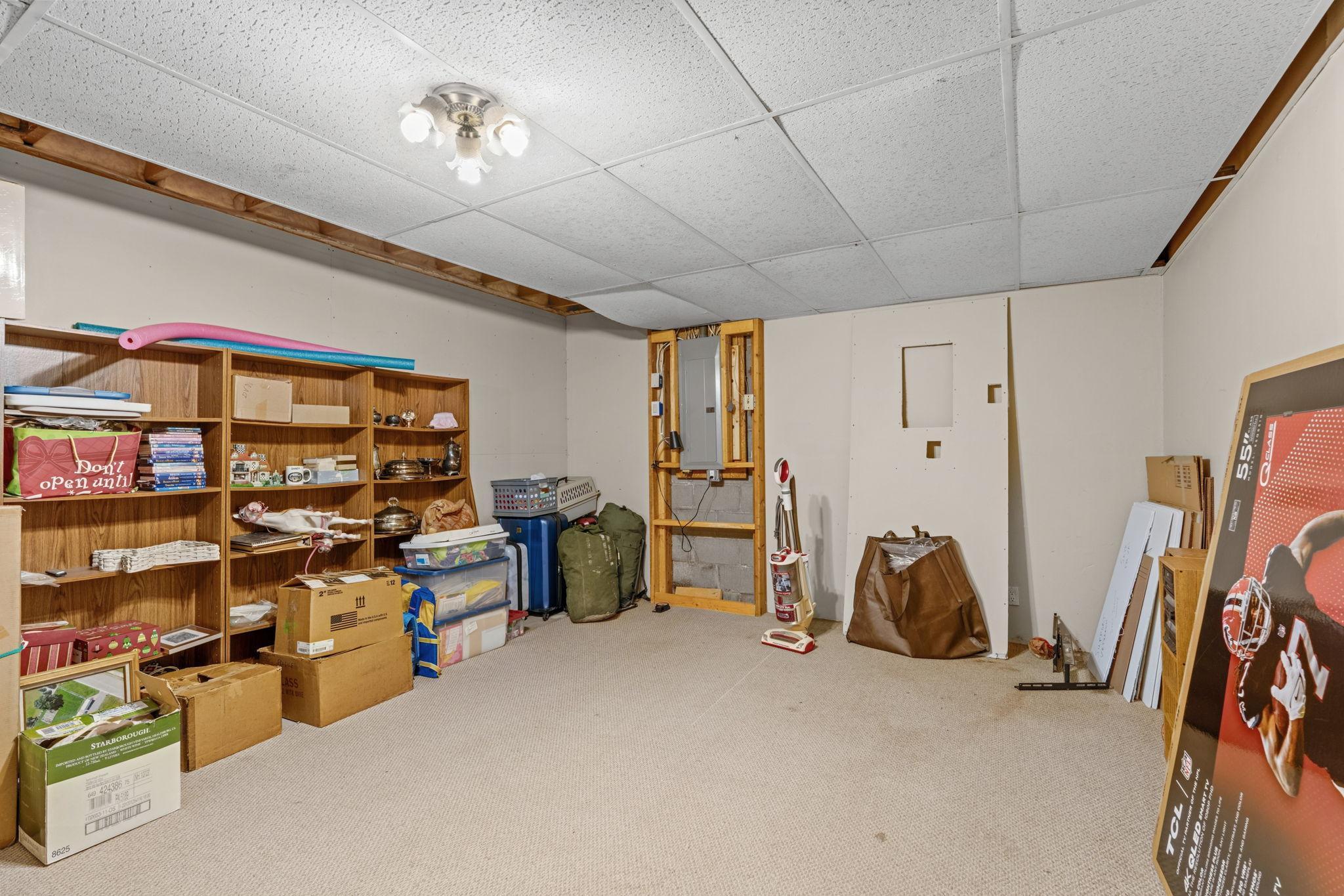 View of Residential at 17161 Shore Lane, Eden Prairie MN 55346, Eden Prairie (40 of 62) - Mike Wilen | Minnesota Team Real Estate