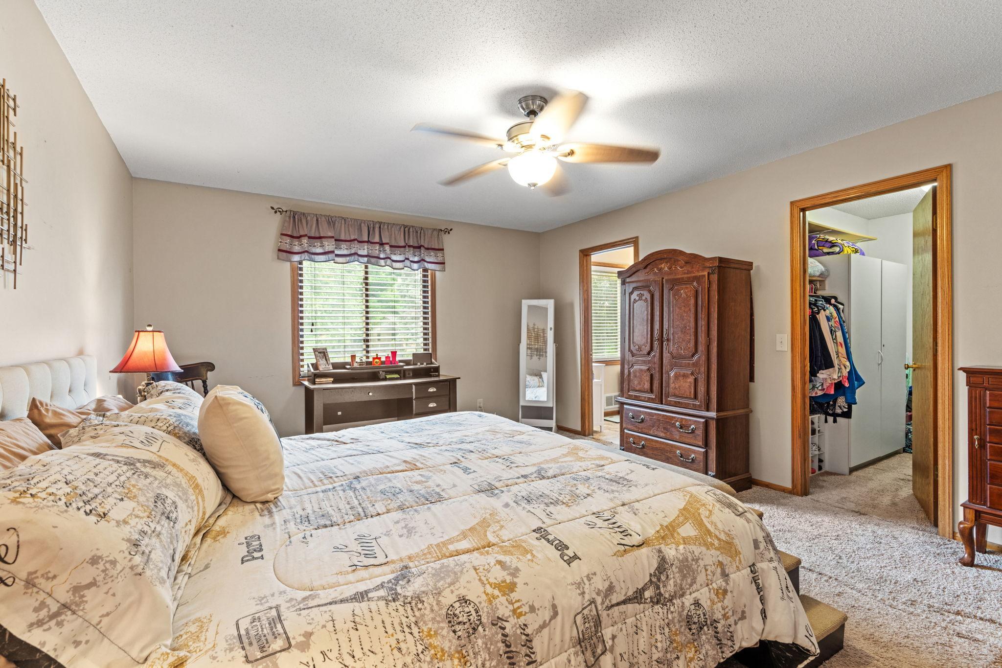View of Residential at 17161 Shore Lane, Eden Prairie MN 55346, Eden Prairie (34 of 62) - Mike Wilen | Minnesota Team Real Estate