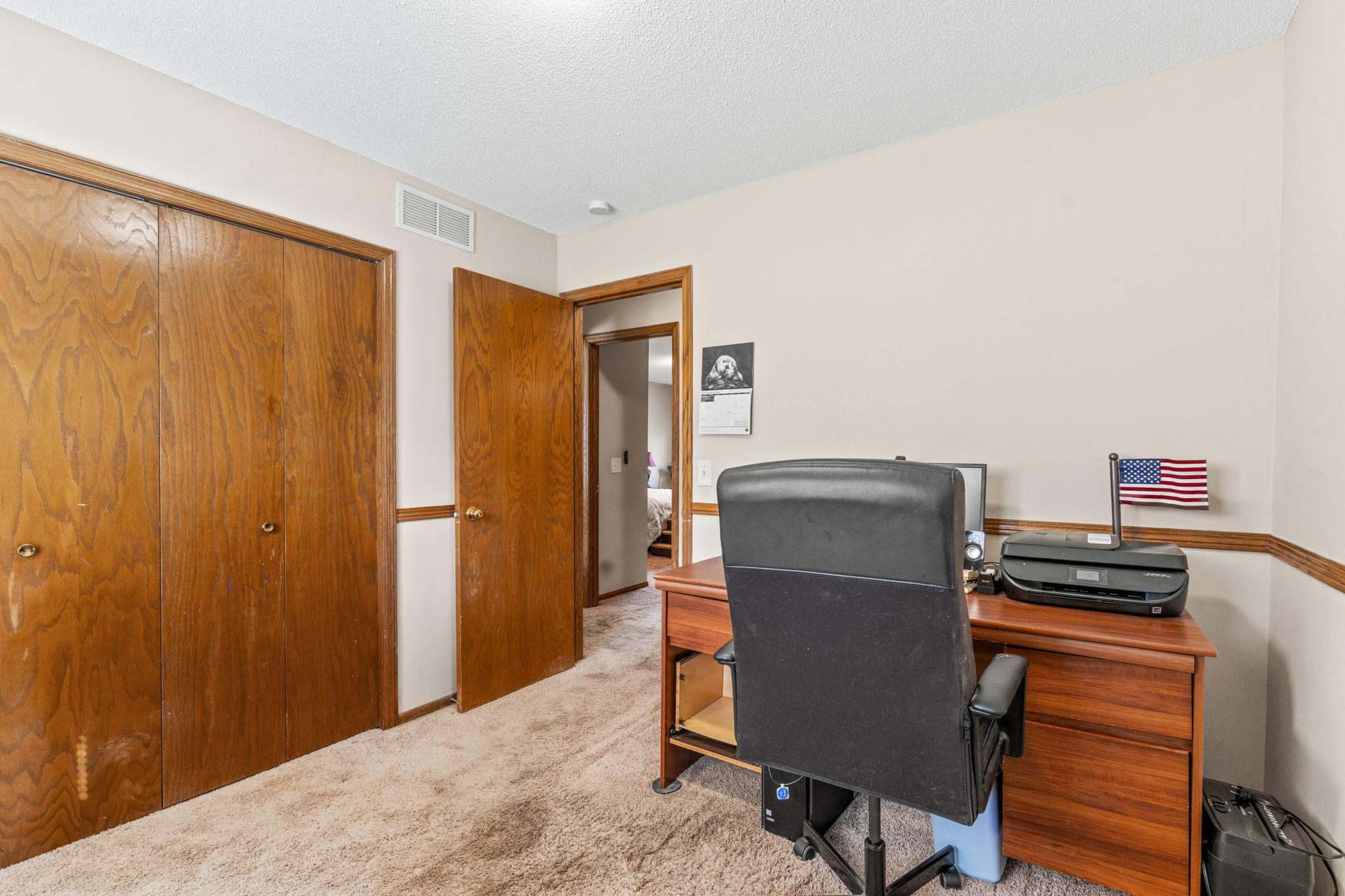 View of Residential at 17161 Shore Lane, Eden Prairie MN 55346, Eden Prairie (28 of 62) - Mike Wilen | Minnesota Team Real Estate