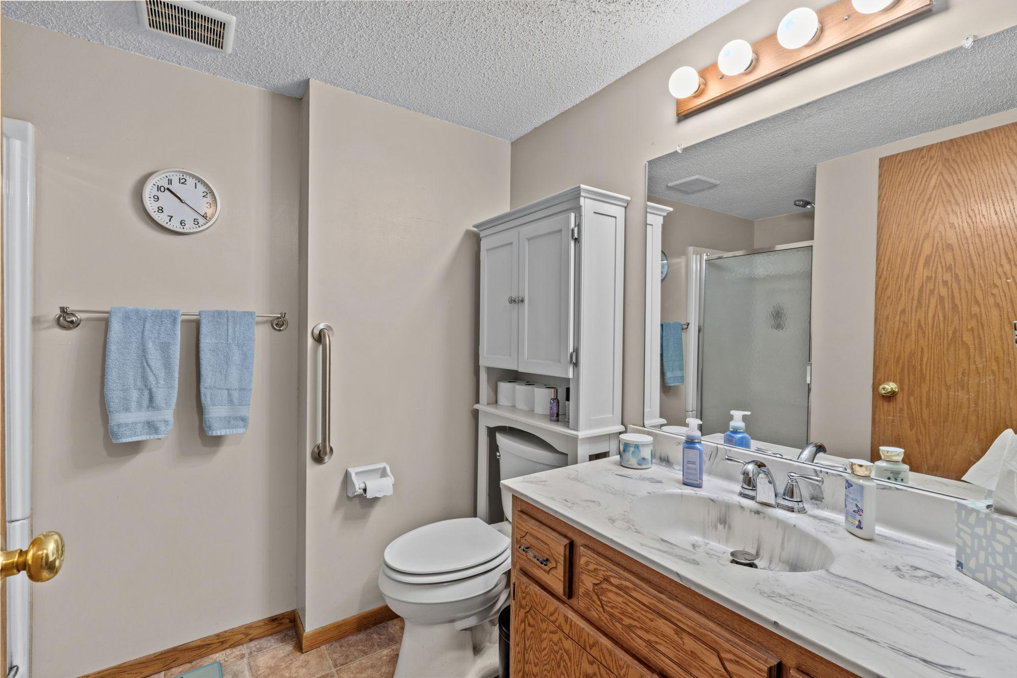 View of Residential at 17161 Shore Lane, Eden Prairie MN 55346, Eden Prairie (20 of 62) - Mike Wilen | Minnesota Team Real Estate