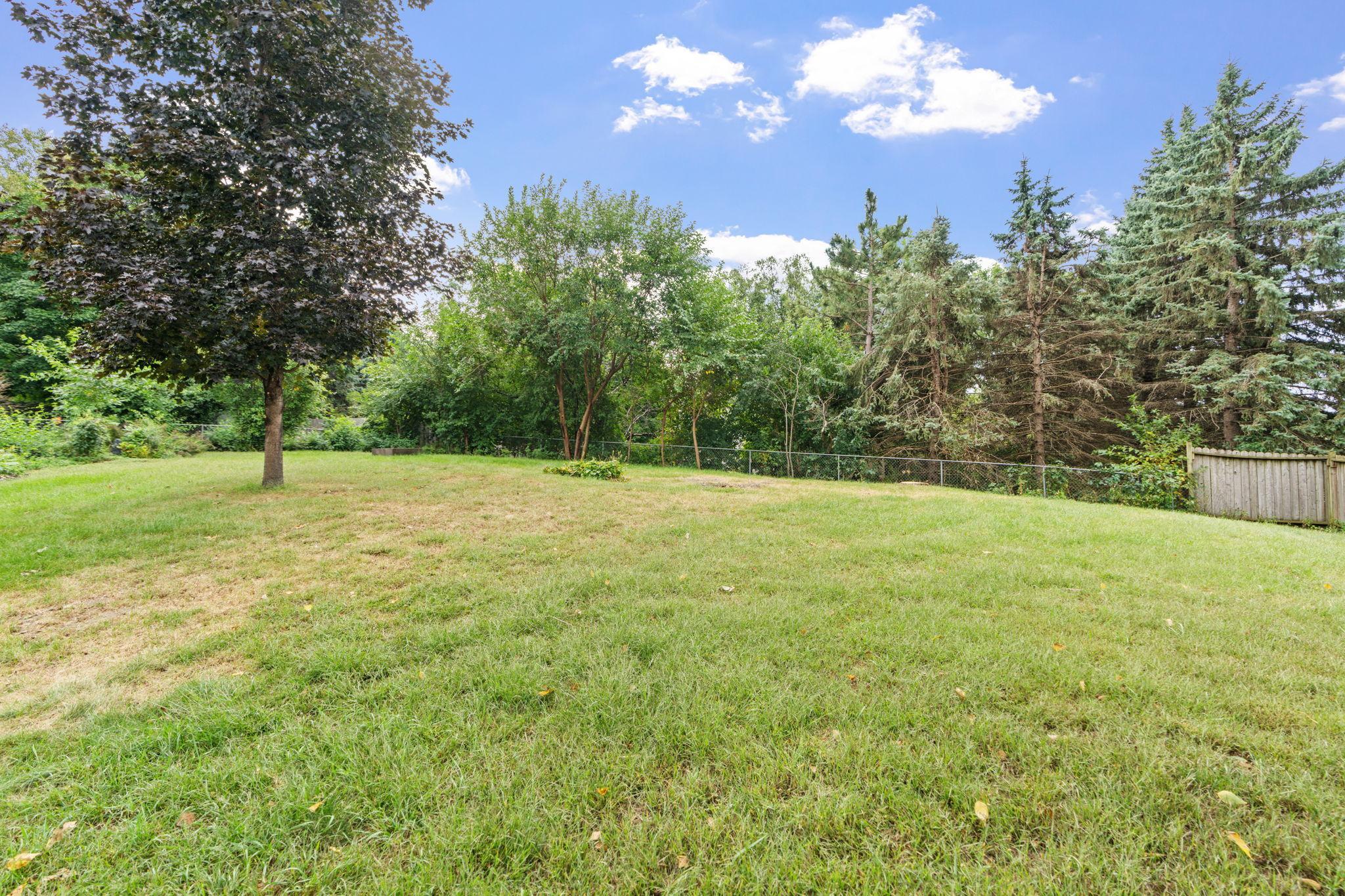 View of Residential at 17161 Shore Lane, Eden Prairie MN 55346, Eden Prairie (47 of 62) - Mike Wilen | Minnesota Team Real Estate