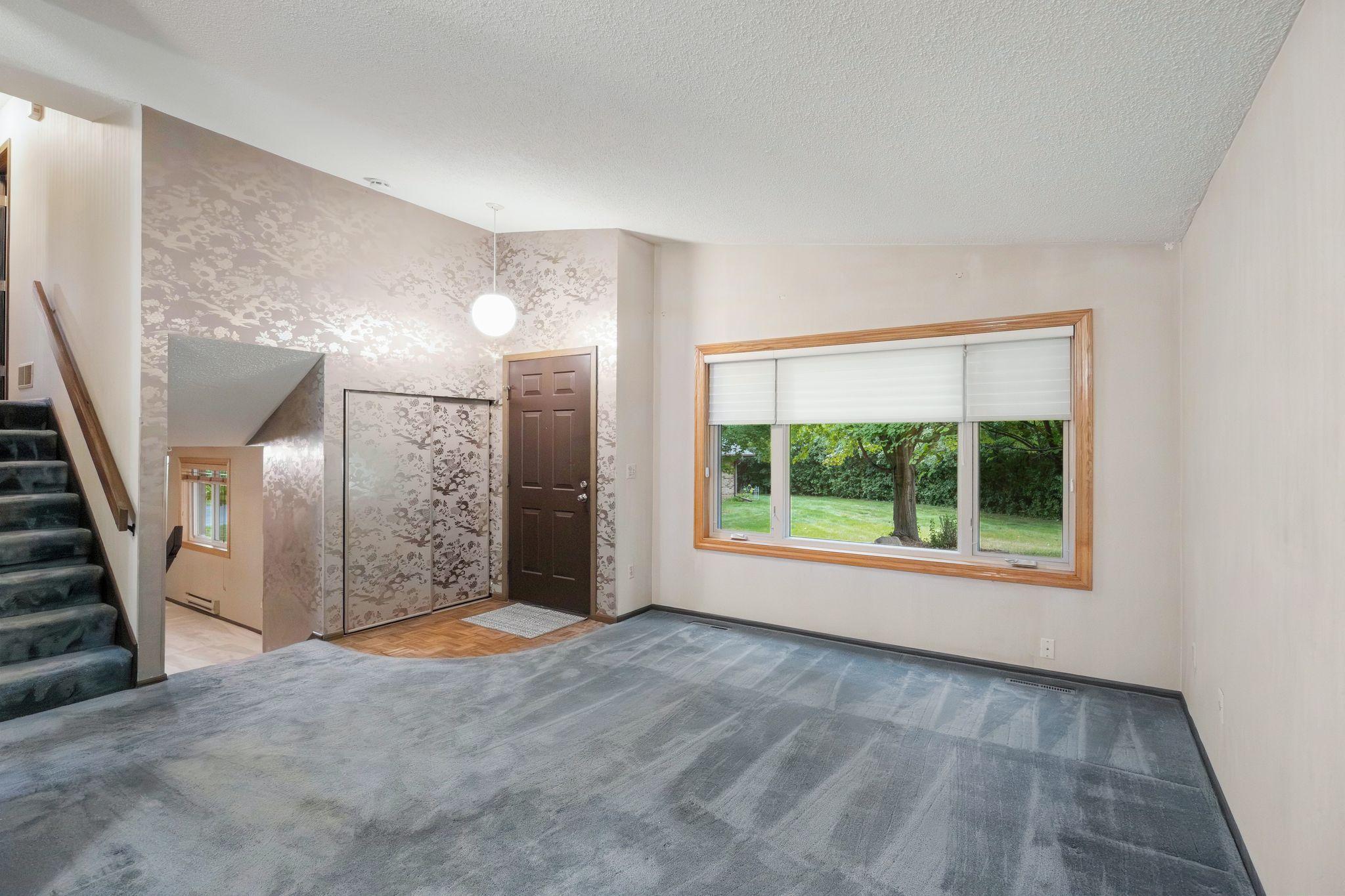 View of Residential at 13430 Pepperwood Circle, Minnetonka MN 55305, Minnetonka (17 of 38) - Mike Wilen | Minnesota Team Real Estate