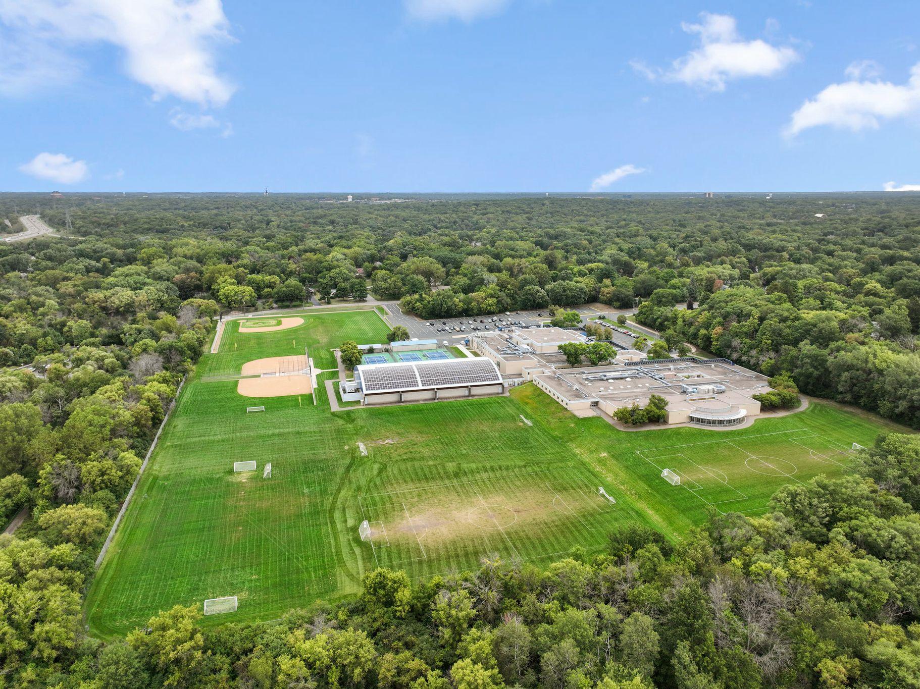 View of Residential at 13430 Pepperwood Circle, Minnetonka MN 55305, Minnetonka (37 of 38) - Mike Wilen | Minnesota Team Real Estate