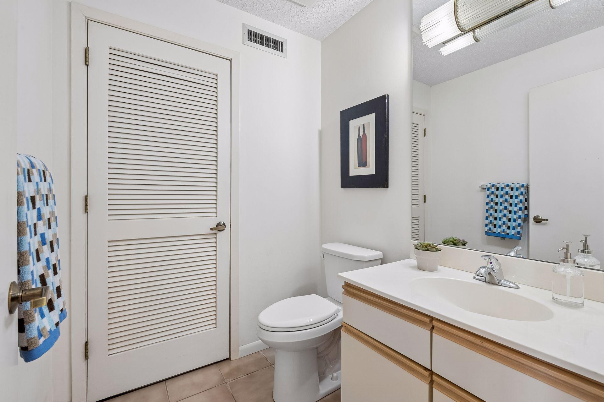 View of Residential at 1201 Yale Place #403, Minneapolis MN 55403, Minneapolis (10 of 91) - Mike Wilen | Minnesota Team Real Estate
