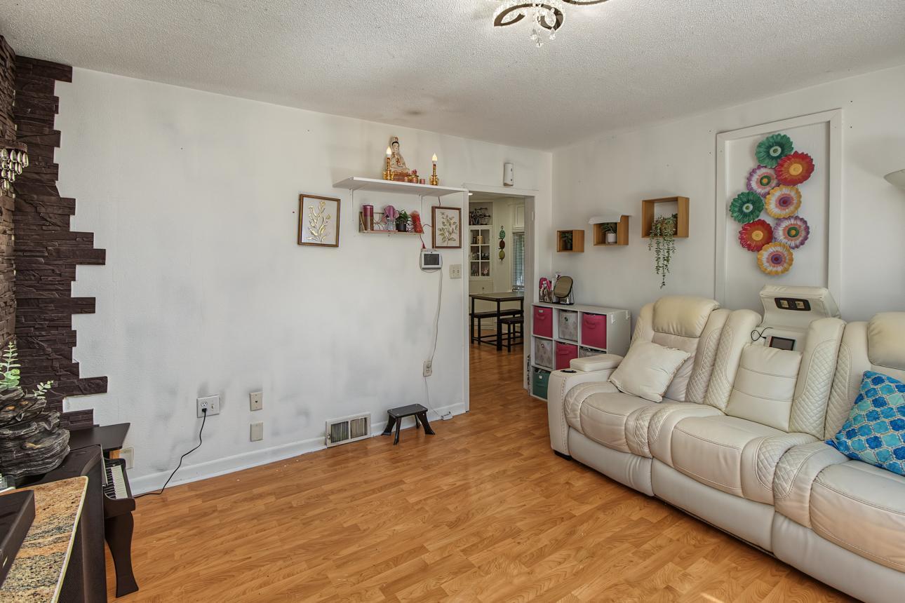View of Residential at 351 Burgess Street, Saint Paul MN 55117, Saint Paul (14 of 30) - Mike Wilen | Minnesota Team Real Estate