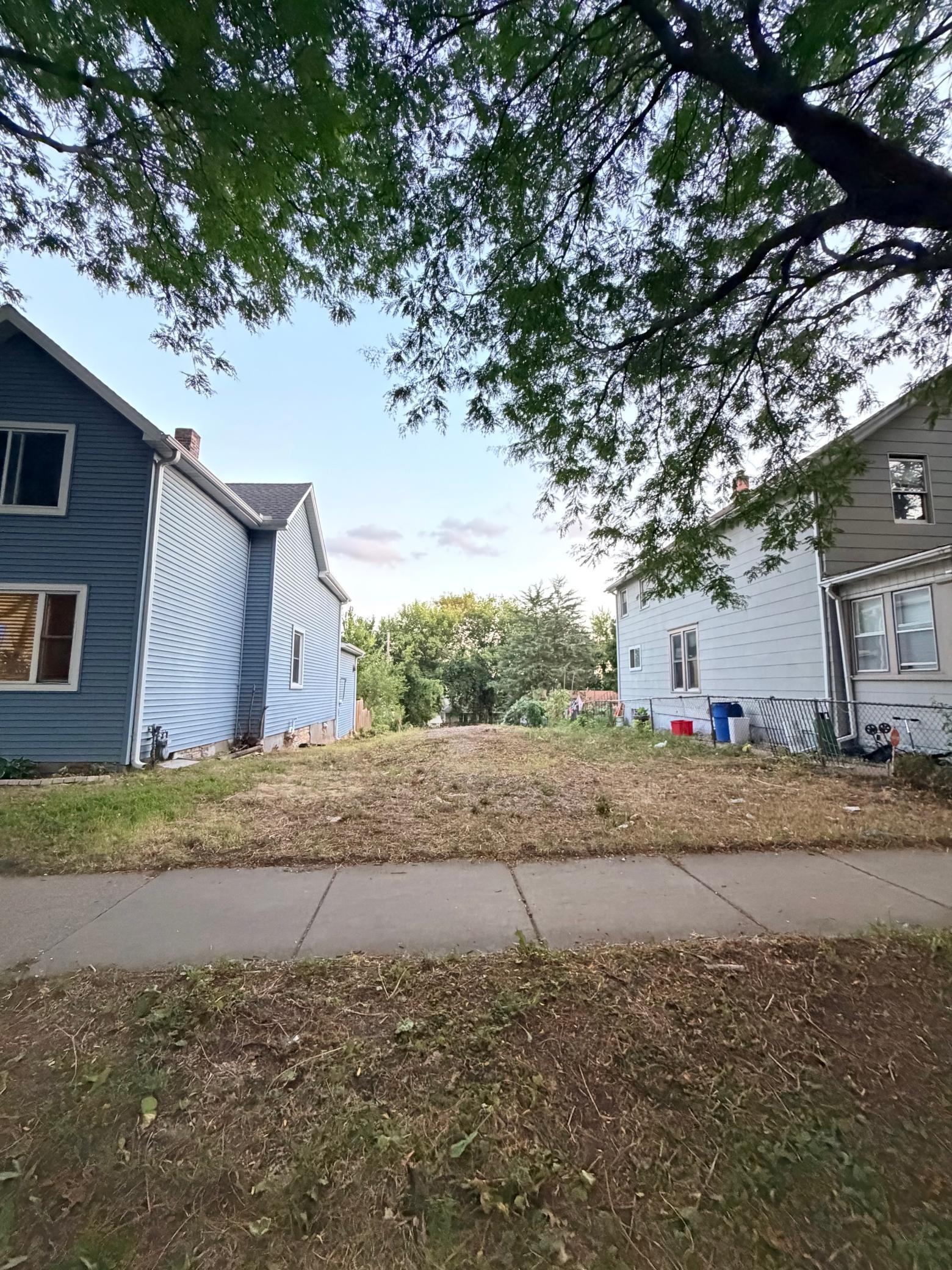 View of Land at 914 York Avenue, Saint Paul MN 55106, Saint Paul (2 of 2) - Mike Wilen | Minnesota Team Real Estate