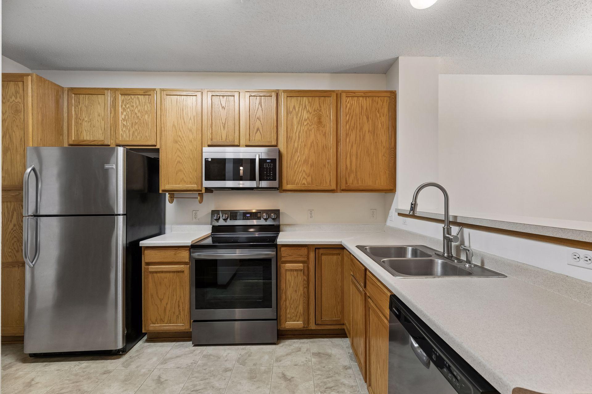 View of Residential at 11323 Chisholm Circle #D, Blaine MN 55449, Blaine (15 of 37) - Mike Wilen | Minnesota Team Real Estate