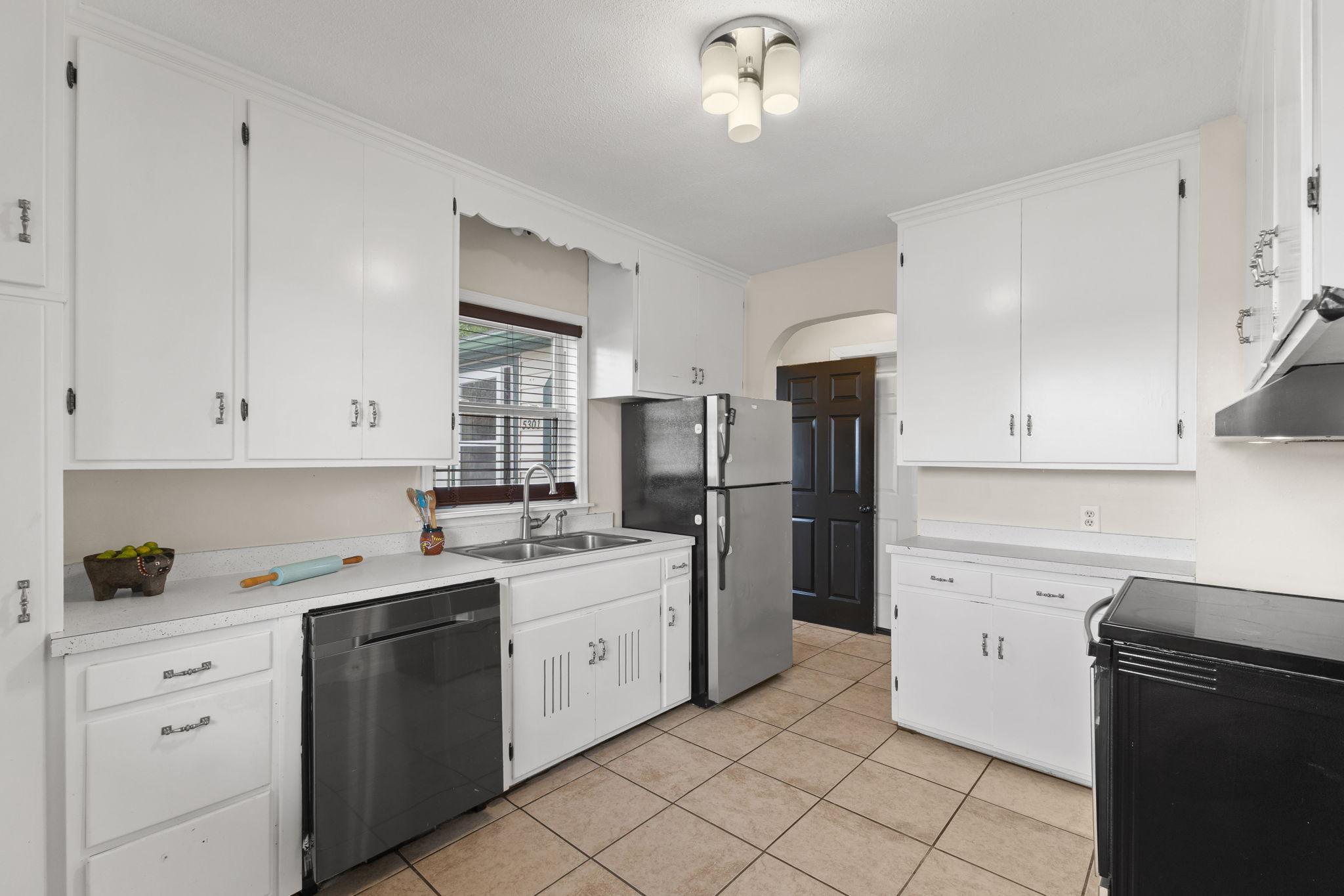 View of Residential at 5301 Brooklyn Boulevard, Brooklyn Center MN 55429, Brooklyn Center (4 of 25) - Mike Wilen | Minnesota Team Real Estate