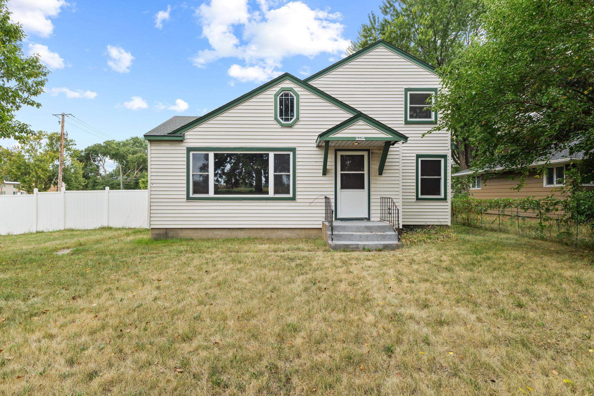 View of Residential at 5301 Brooklyn Boulevard, Brooklyn Center MN 55429, Brooklyn Center (19 of 25) - Mike Wilen | Minnesota Team Real Estate