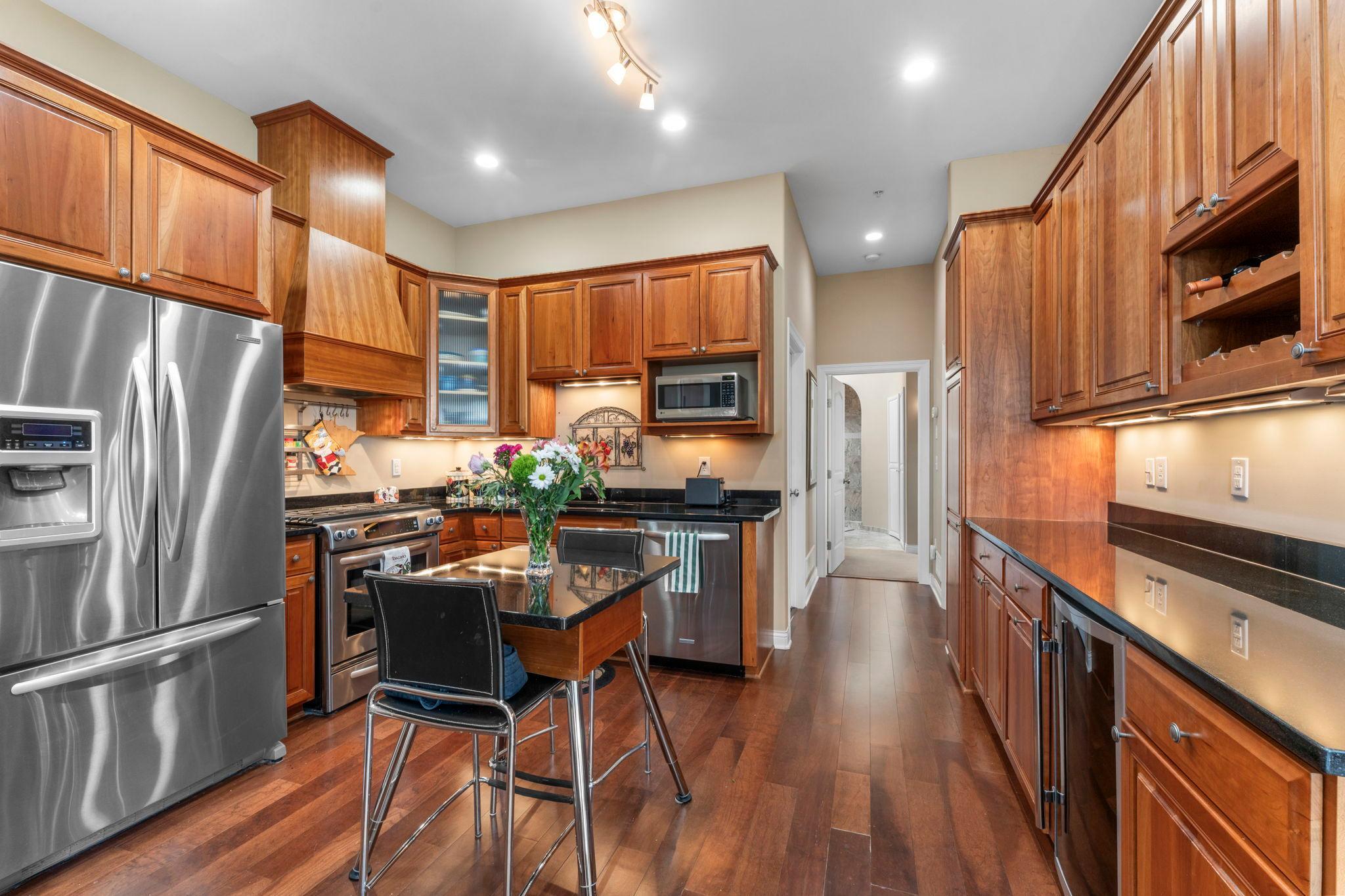 View of Residential at 3125 Inglewood Avenue #202, Saint Louis Park MN 55416, Saint Louis Park (13 of 38) - Mike Wilen | Minnesota Team Real Estate