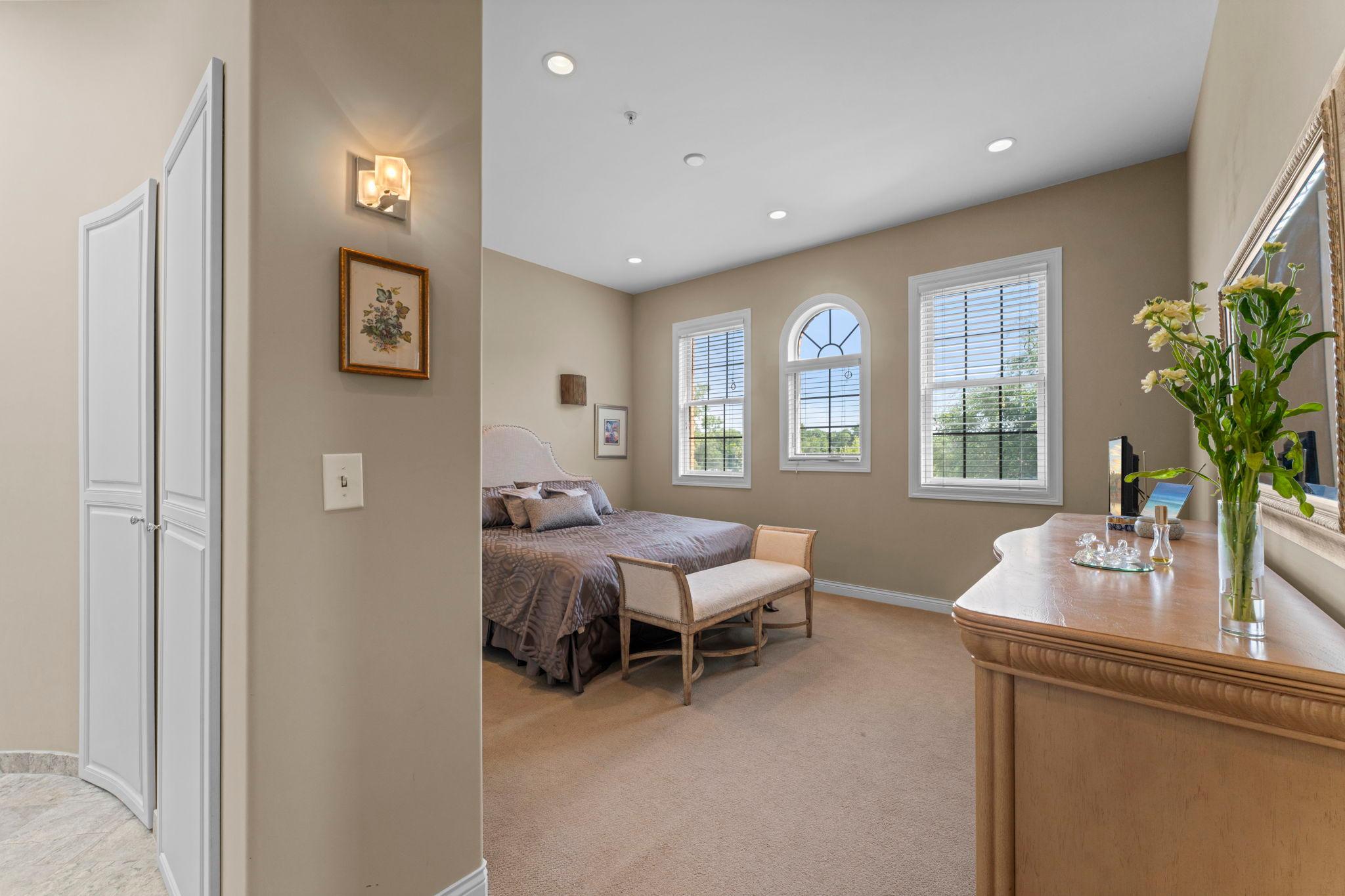 View of Residential at 3125 Inglewood Avenue #202, Saint Louis Park MN 55416, Saint Louis Park (18 of 38) - Mike Wilen | Minnesota Team Real Estate