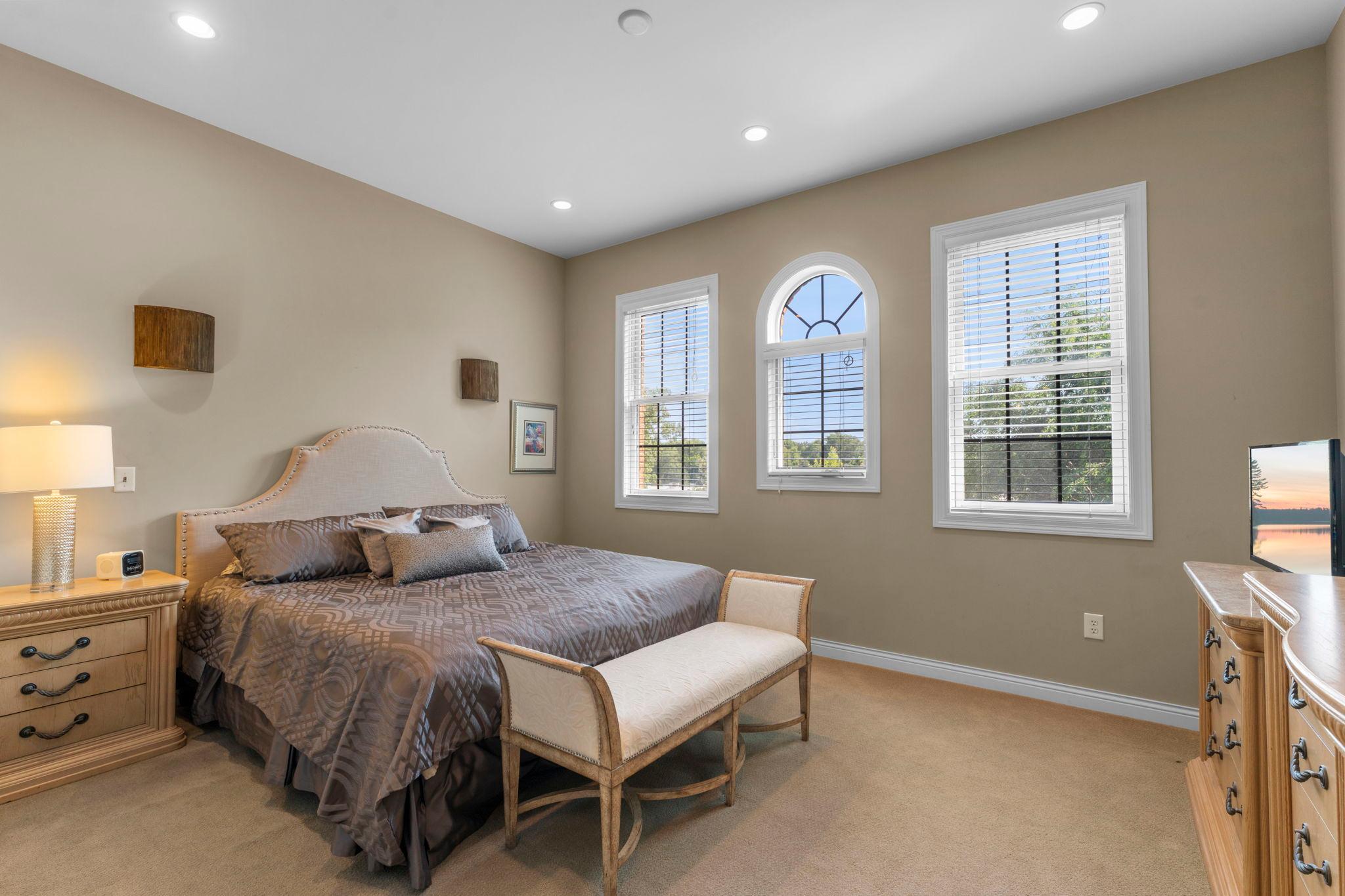 View of Residential at 3125 Inglewood Avenue #202, Saint Louis Park MN 55416, Saint Louis Park (19 of 38) - Mike Wilen | Minnesota Team Real Estate