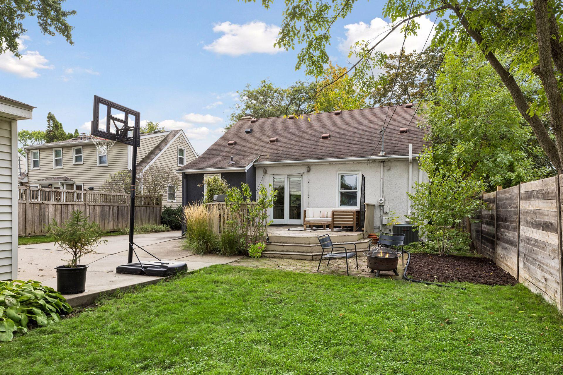View of Residential at 6021 Wooddale Avenue, Edina MN 55424, Edina (43 of 47) - Mike Wilen | Minnesota Team Real Estate