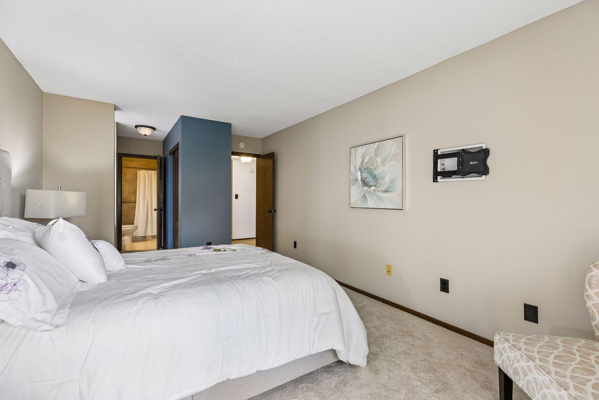 View of Residential at 1200 Nicollet Mall #518, Minneapolis MN 55403, Minneapolis (20 of 64) - Mike Wilen | Minnesota Team Real Estate