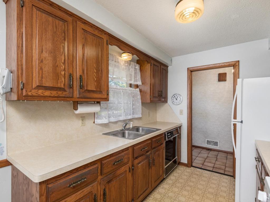 View of Residential at 6314 Vincent Avenue, Richfield MN 55423, Richfield (11 of 29) - Mike Wilen | Minnesota Team Real Estate