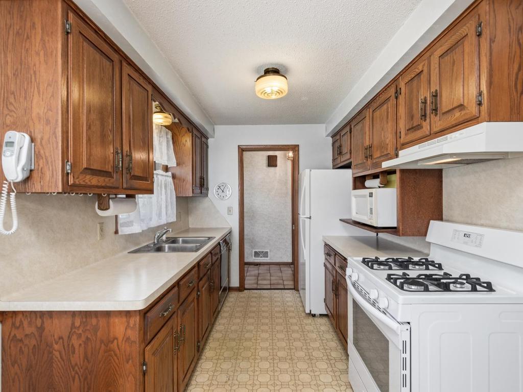 View of Residential at 6314 Vincent Avenue, Richfield MN 55423, Richfield (10 of 29) - Mike Wilen | Minnesota Team Real Estate