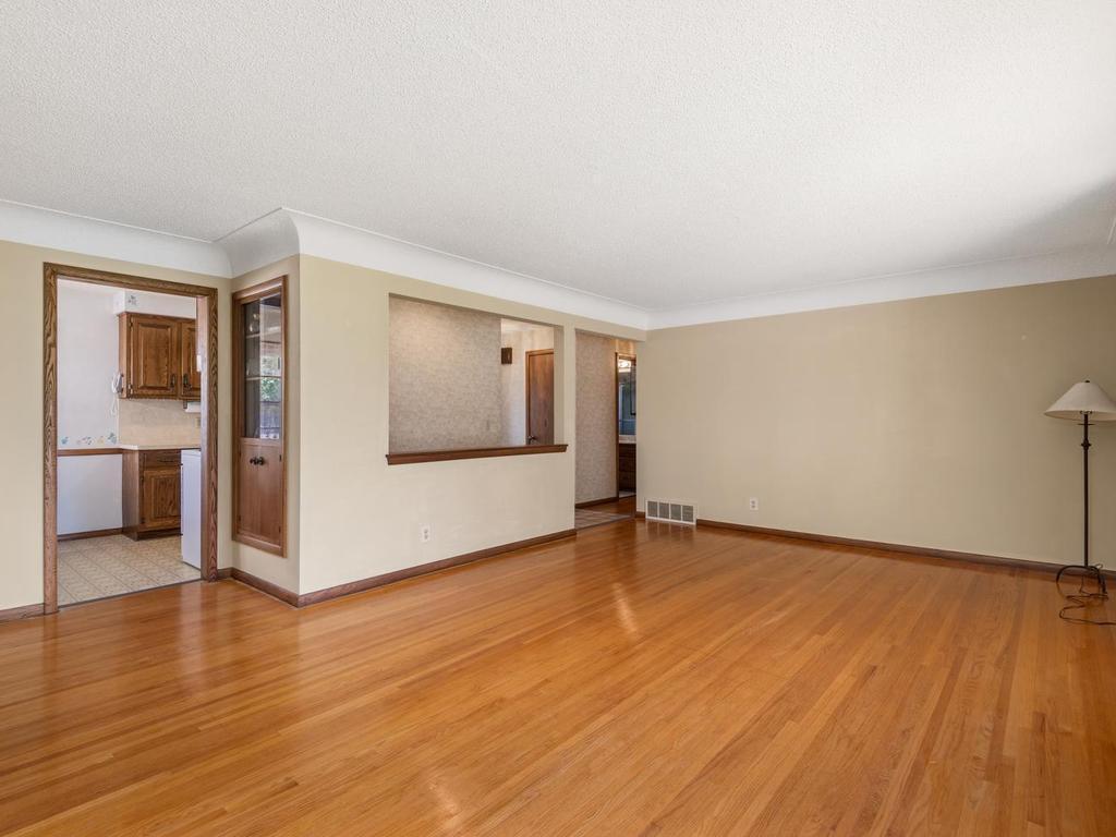 View of Residential at 6314 Vincent Avenue, Richfield MN 55423, Richfield (6 of 29) - Mike Wilen | Minnesota Team Real Estate