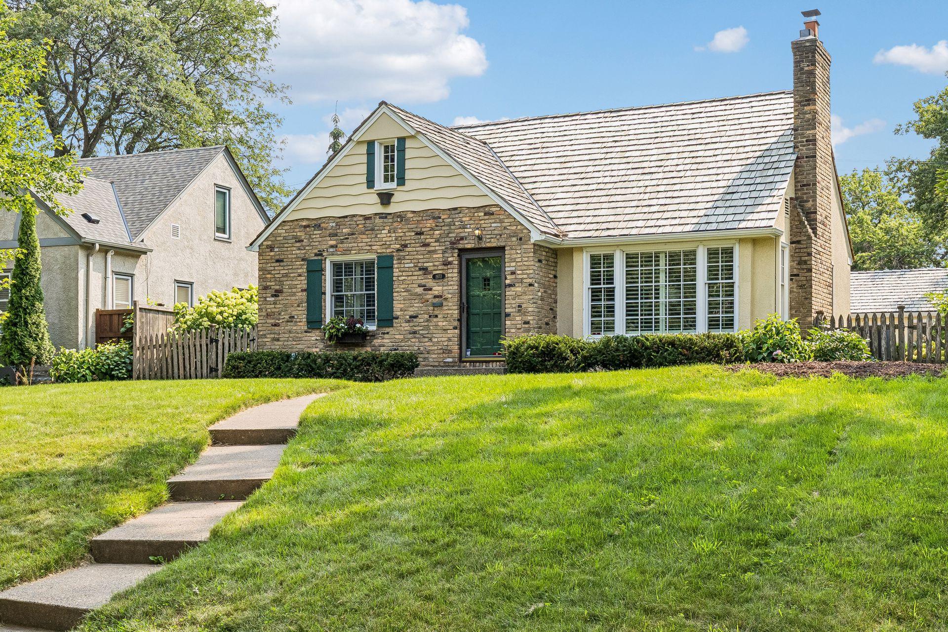 View of Residential at 1970 Norfolk Avenue, Saint Paul MN 55116, Saint Paul (3 of 44) - Mike Wilen | Minnesota Team Real Estate