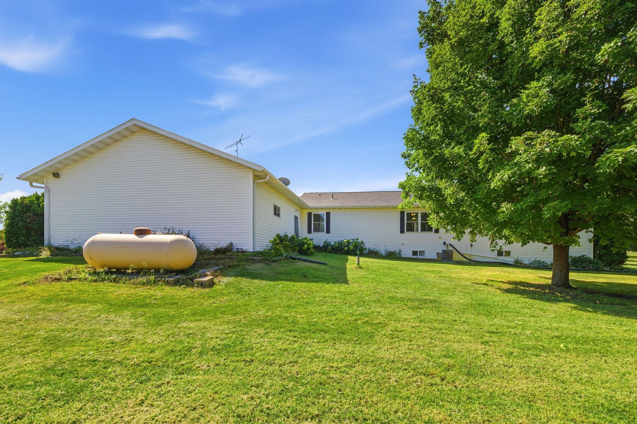 View of Residential at 2048 Division Street, Buffalo MN 55313, Buffalo (25 of 30) - Mike Wilen | Minnesota Team Real Estate