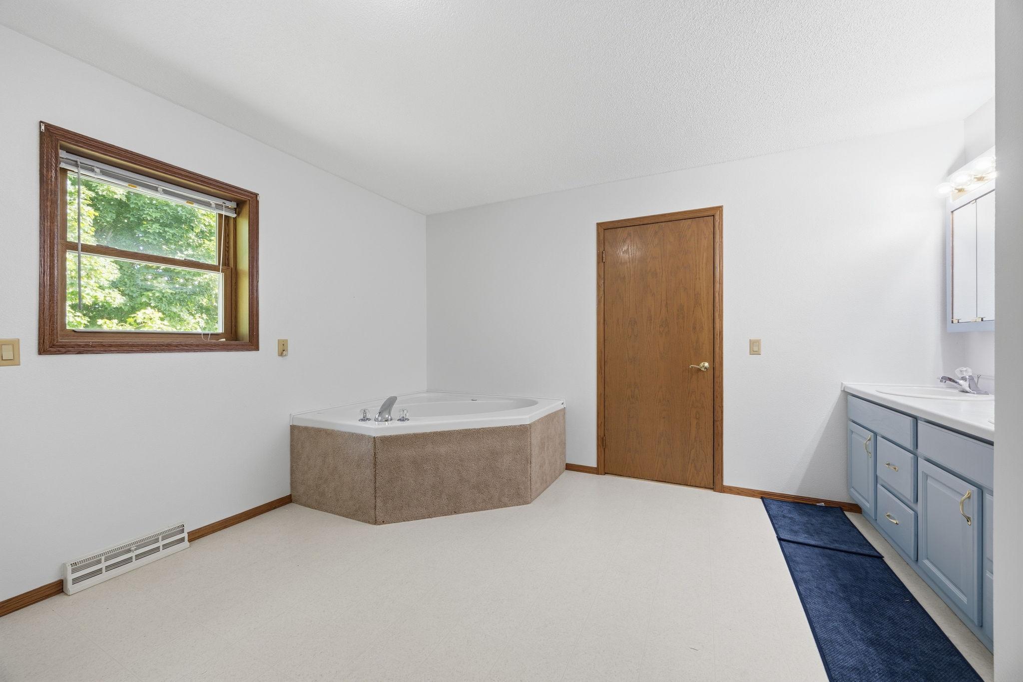 View of Residential at 2048 Division Street, Buffalo MN 55313, Buffalo (13 of 30) - Mike Wilen | Minnesota Team Real Estate