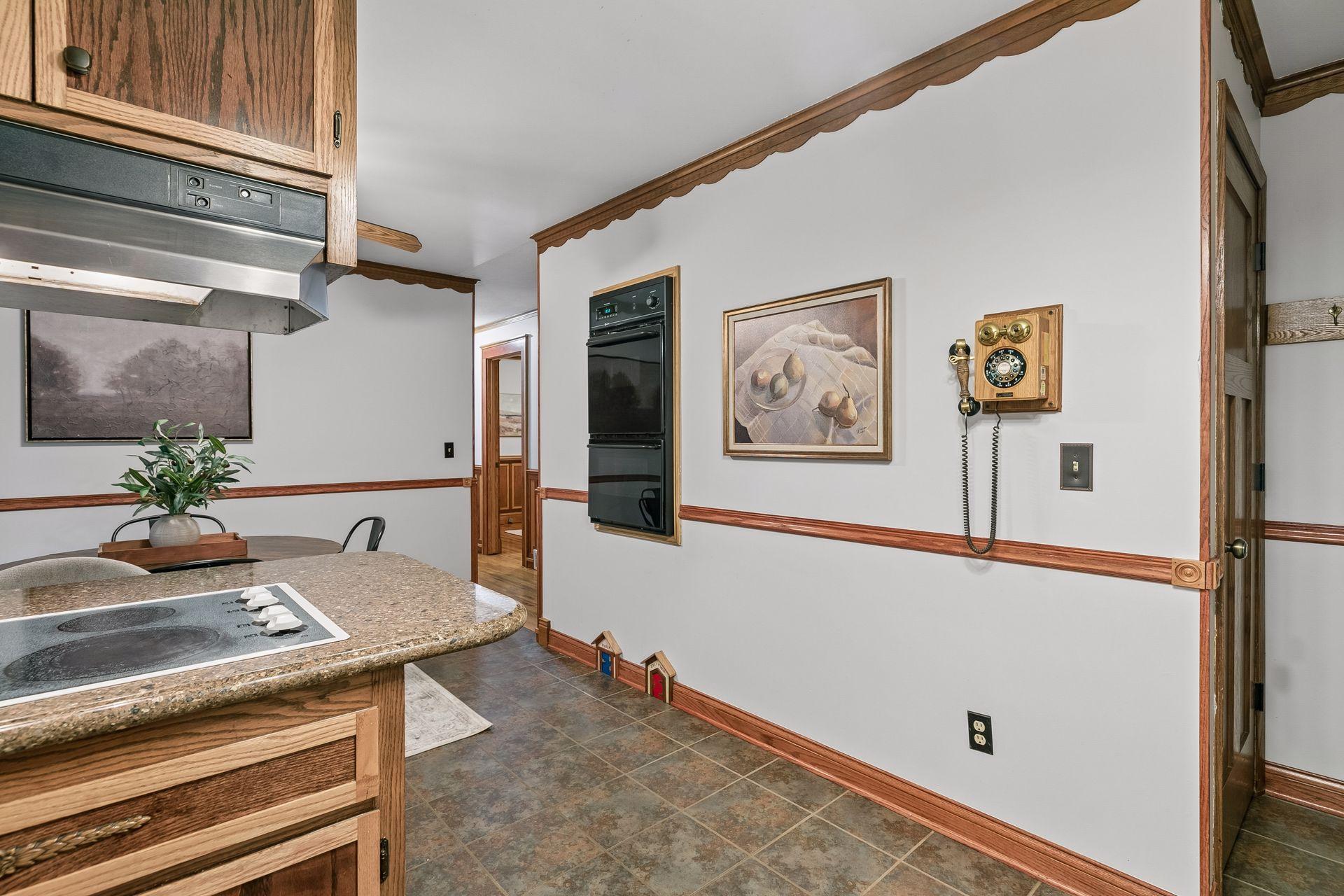 View of Residential at 18910 Harrogate Drive, Eden Prairie MN 55346, Eden Prairie (17 of 44) - Mike Wilen | Minnesota Team Real Estate