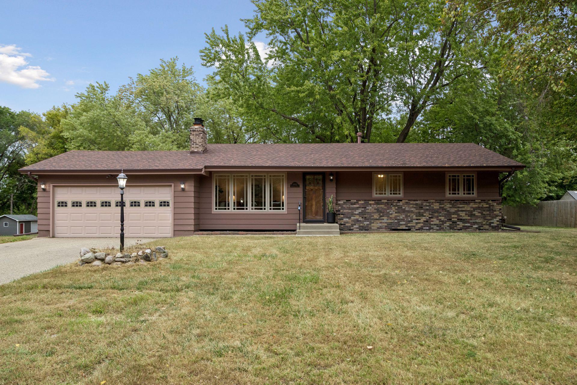 View of Residential at 18910 Harrogate Drive, Eden Prairie MN 55346, Eden Prairie (3 of 44) - Mike Wilen | Minnesota Team Real Estate