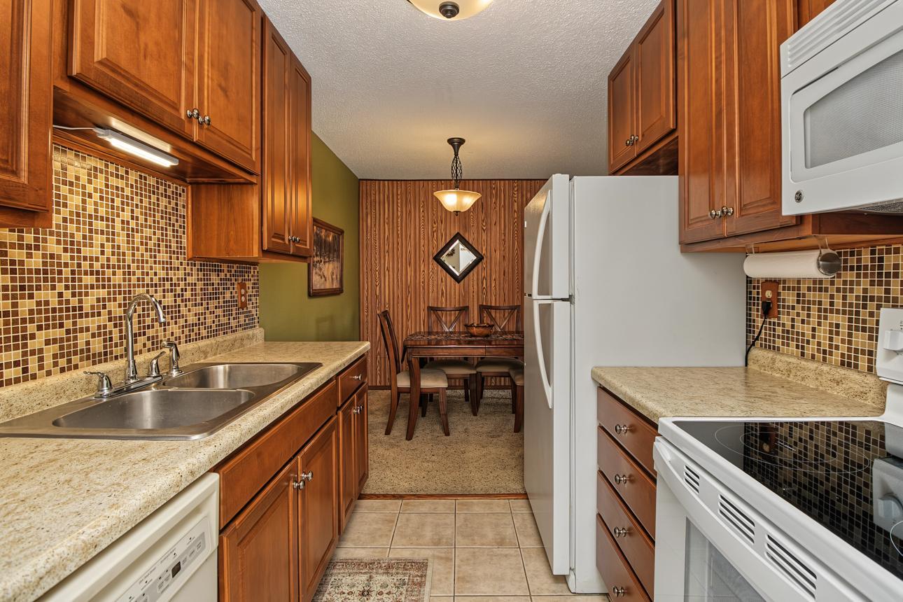 View of Residential at 3421 Kent Street #407, Shoreview MN 55126, Shoreview (9 of 33) - Mike Wilen | Minnesota Team Real Estate