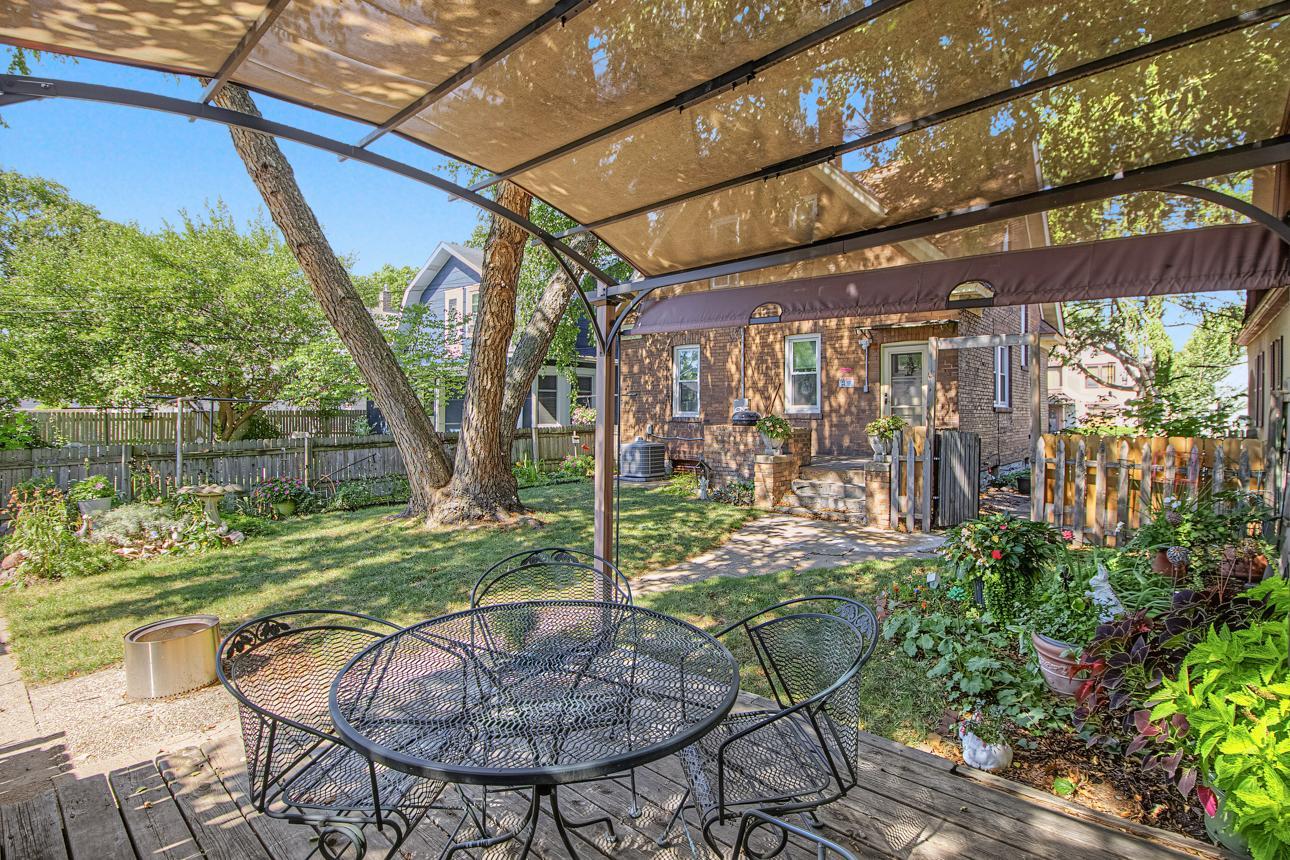 View of Residential at 102 Cook Avenue, Saint Paul MN 55117, Saint Paul (9 of 15) - Mike Wilen | Minnesota Team Real Estate
