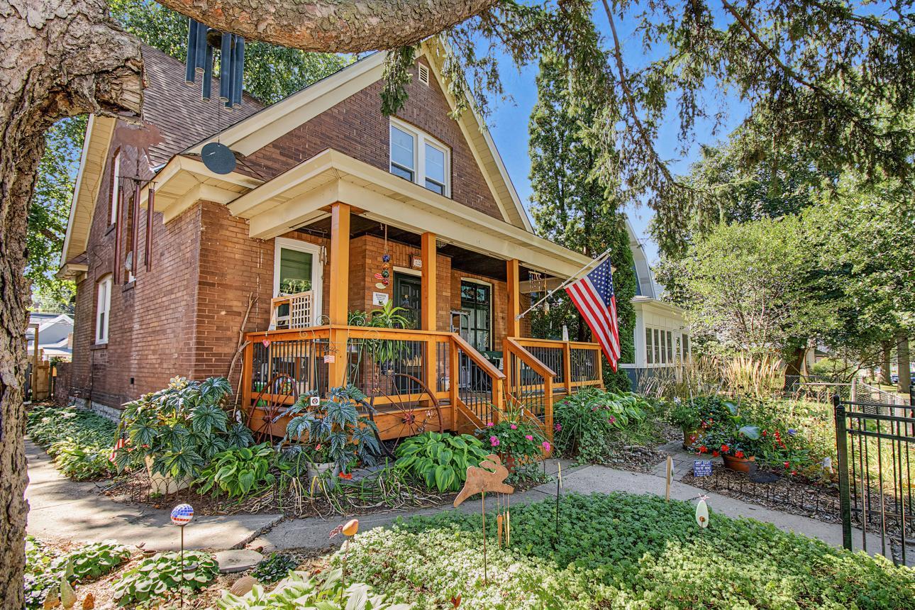 View of Residential at 102 Cook Avenue, Saint Paul MN 55117, Saint Paul (2 of 15) - Mike Wilen | Minnesota Team Real Estate