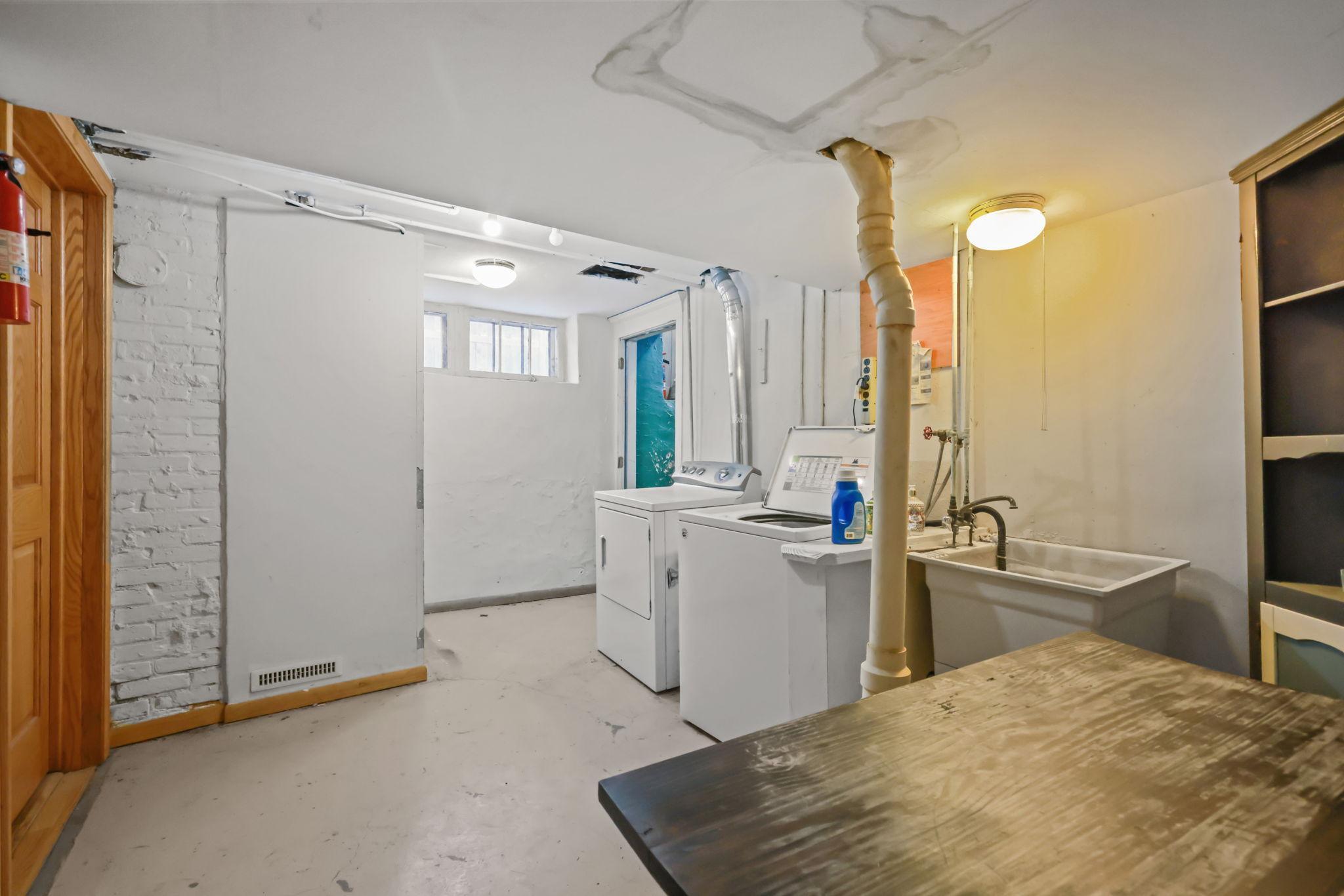 View of Residential Income at 2209 Aldrich Avenue, Minneapolis MN 55405, Minneapolis (13 of 28) - Mike Wilen | Minnesota Team Real Estate