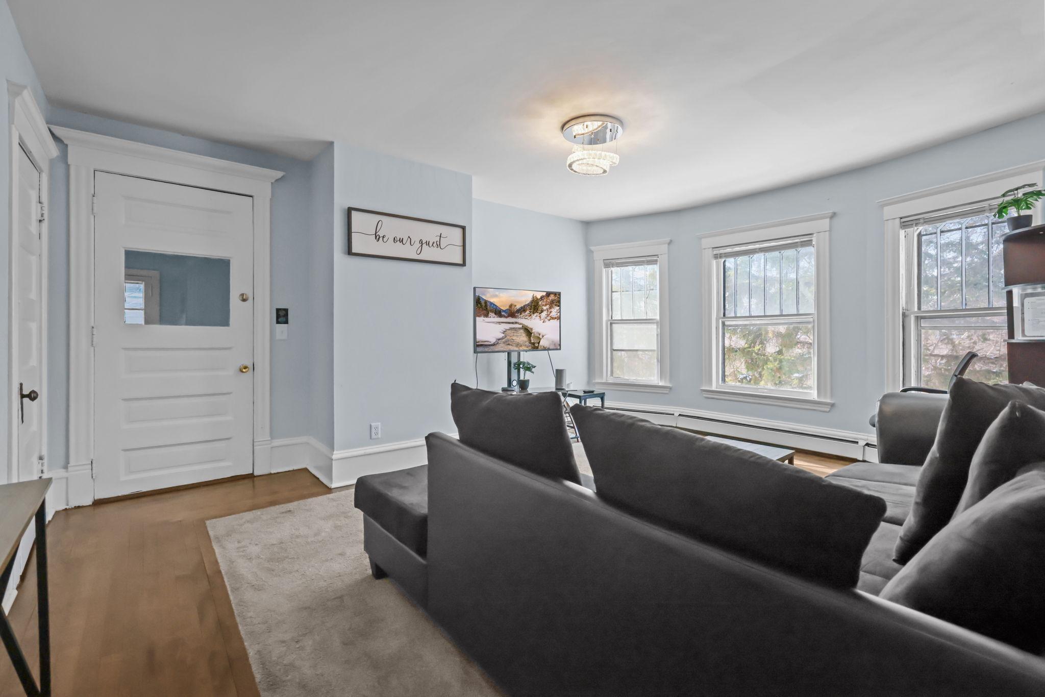 View of Residential Income at 2209 Aldrich Avenue, Minneapolis MN 55405, Minneapolis (14 of 28) - Mike Wilen | Minnesota Team Real Estate