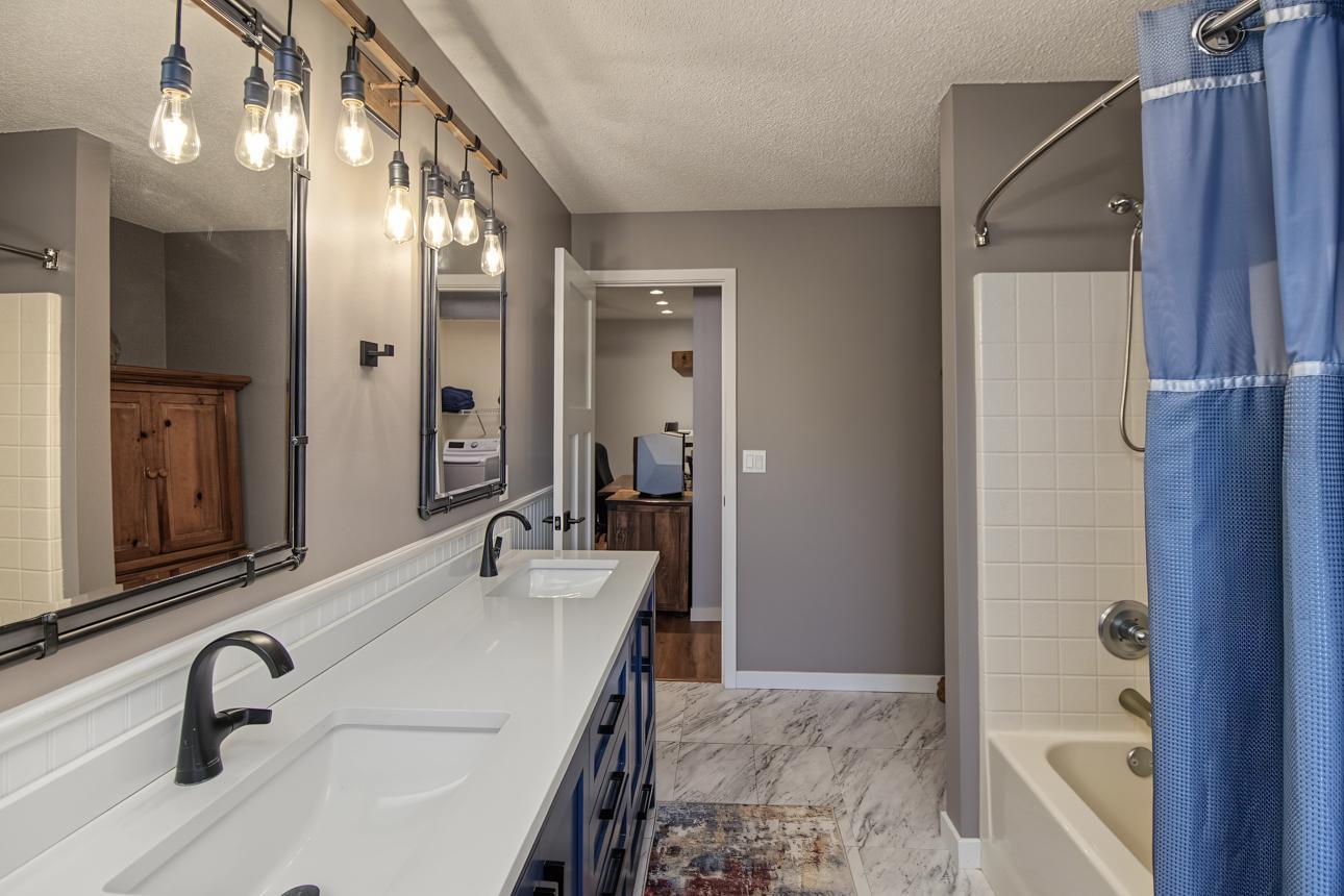 View of Residential at 1944 Mockingbird Avenue, Shakopee MN 55379, Shakopee (22 of 28) - Mike Wilen | Minnesota Team Real Estate