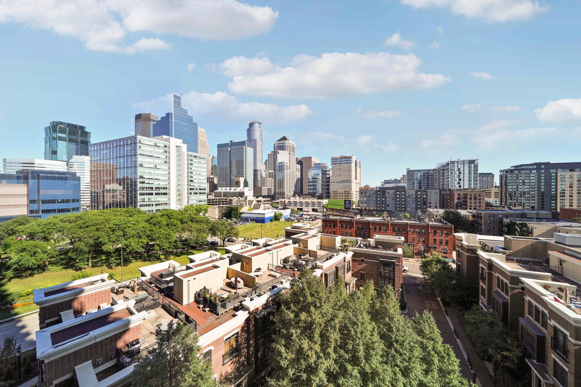 View of Residential at 500 Grant Street #709, Minneapolis MN 55404, Minneapolis (22 of 33) - Mike Wilen | Minnesota Team Real Estate