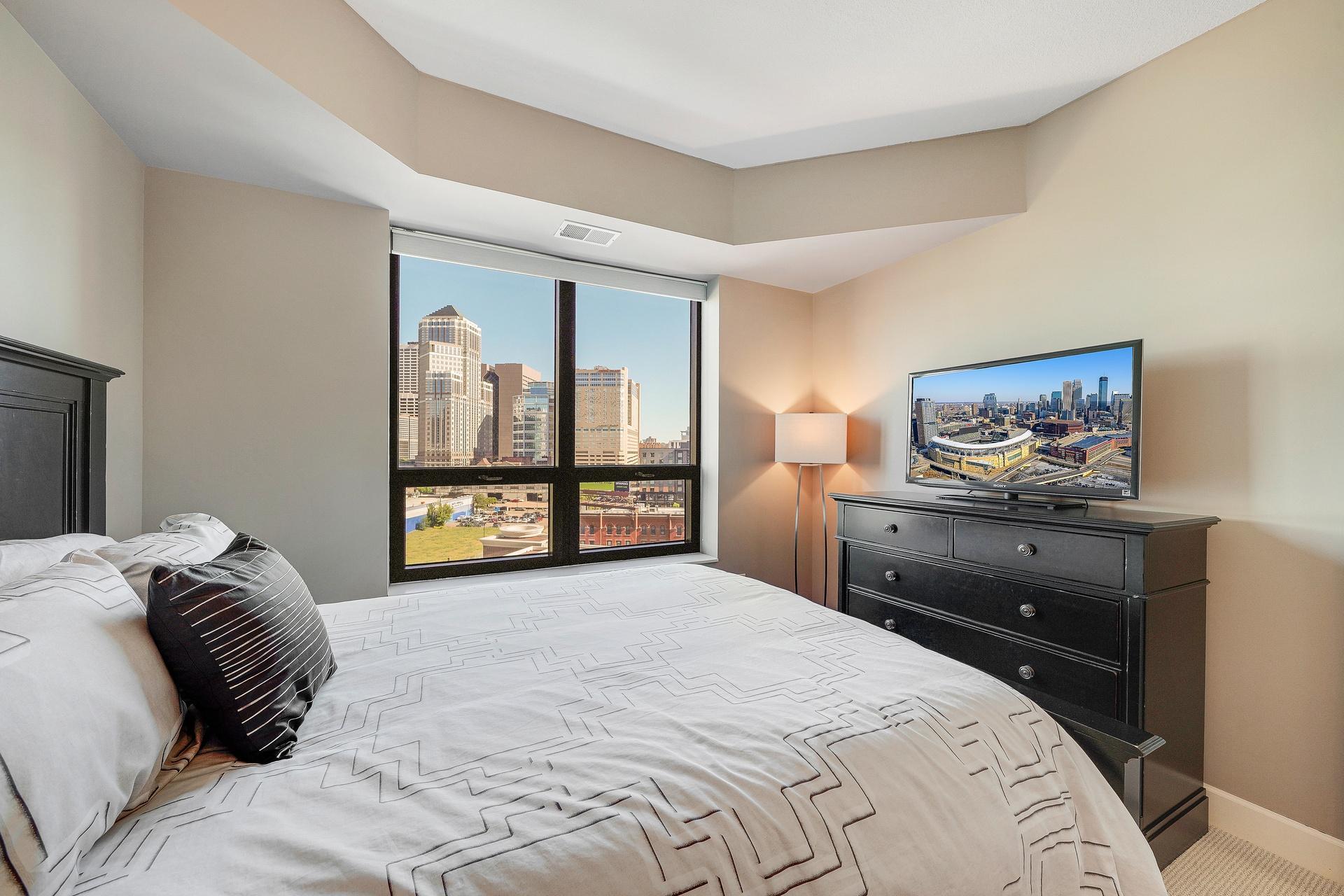 View of Residential at 500 Grant Street #709, Minneapolis MN 55404, Minneapolis (13 of 33) - Mike Wilen | Minnesota Team Real Estate