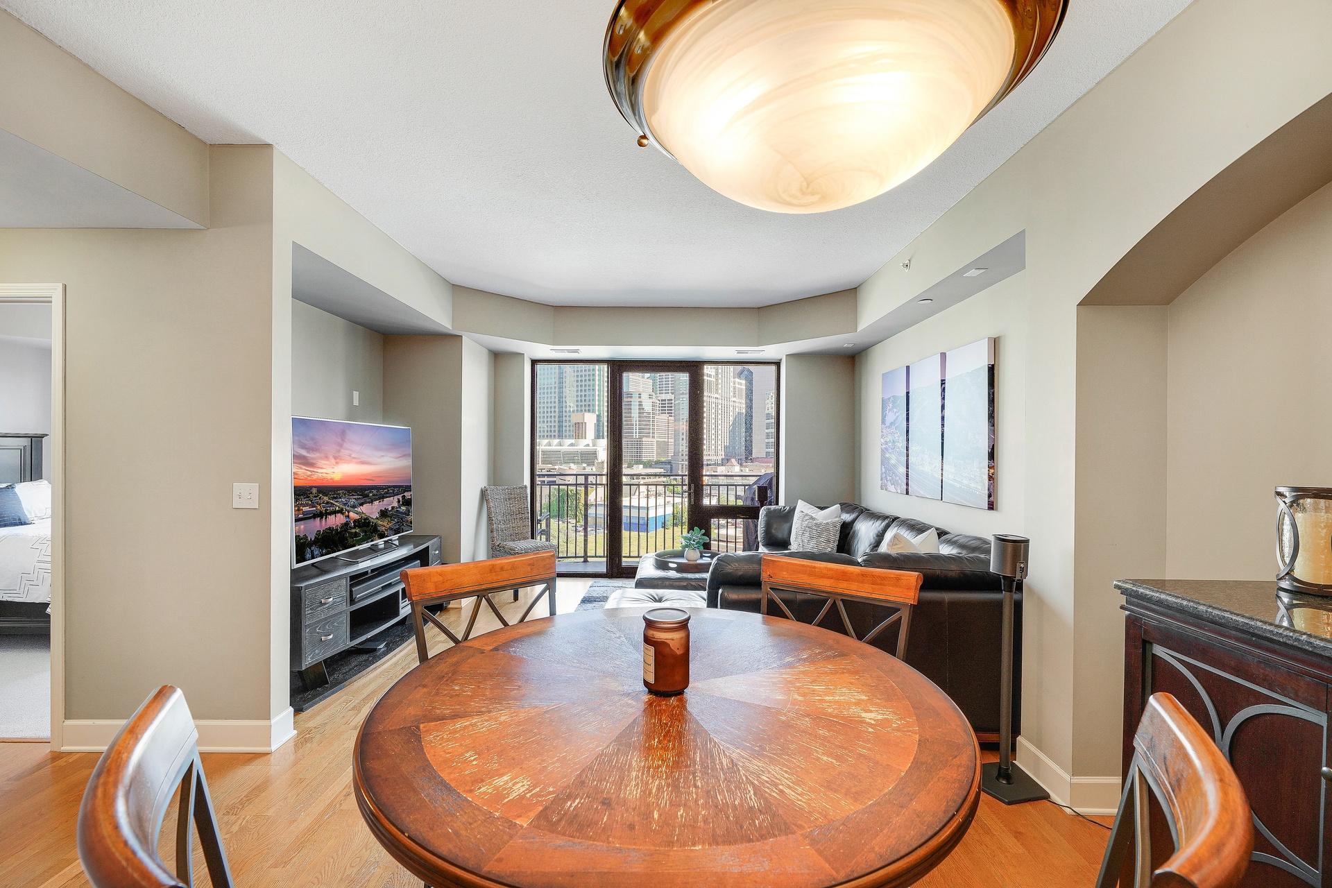 View of Residential at 500 Grant Street #709, Minneapolis MN 55404, Minneapolis (11 of 33) - Mike Wilen | Minnesota Team Real Estate