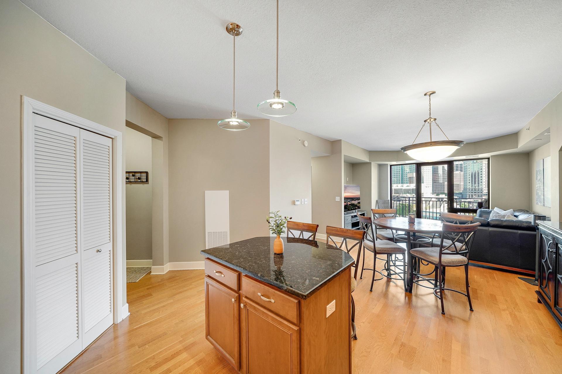 View of Residential at 500 Grant Street #709, Minneapolis MN 55404, Minneapolis (8 of 33) - Mike Wilen | Minnesota Team Real Estate