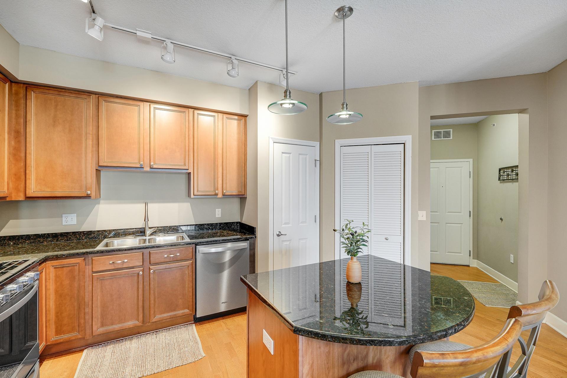 View of Residential at 500 Grant Street #709, Minneapolis MN 55404, Minneapolis (6 of 33) - Mike Wilen | Minnesota Team Real Estate