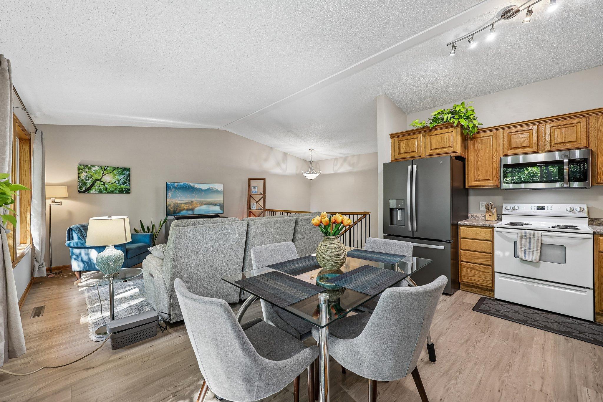 View of Residential at 7249 32nd Avenue, Crystal MN 55427, Crystal (10 of 39) - Mike Wilen | Minnesota Team Real Estate