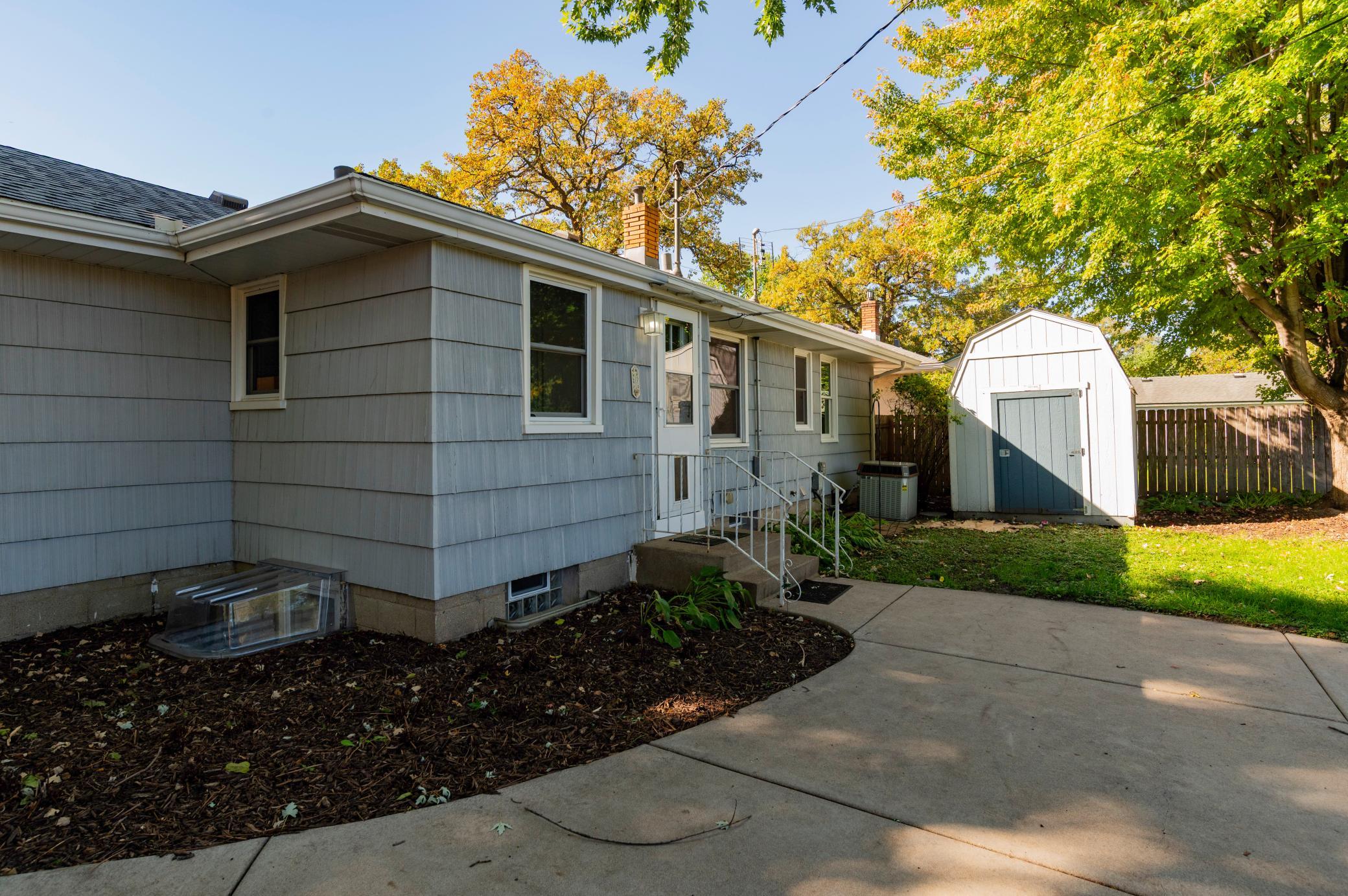 View of Residential at 2025 Field Avenue, Saint Paul MN 55116, Saint Paul (27 of 29) - Mike Wilen | Minnesota Team Real Estate