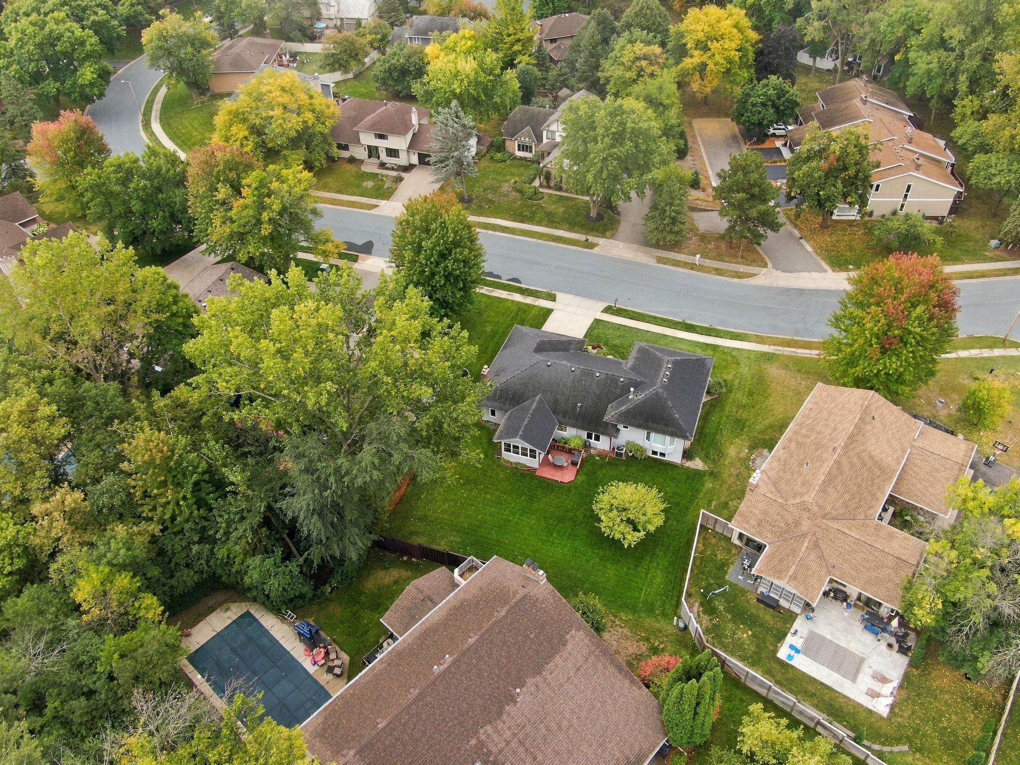 View of Residential at 9235 Hyland Creek Road, Bloomington MN 55437, Bloomington (44 of 46) - Mike Wilen | Minnesota Team Real Estate