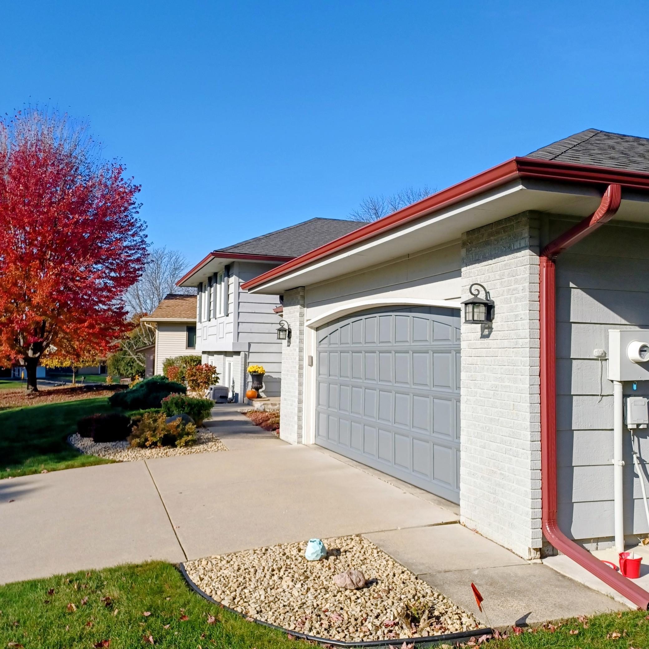 View of Residential at 9235 Hyland Creek Road, Bloomington MN 55437, Bloomington (7 of 51) - Mike Wilen | Minnesota Team Real Estate
