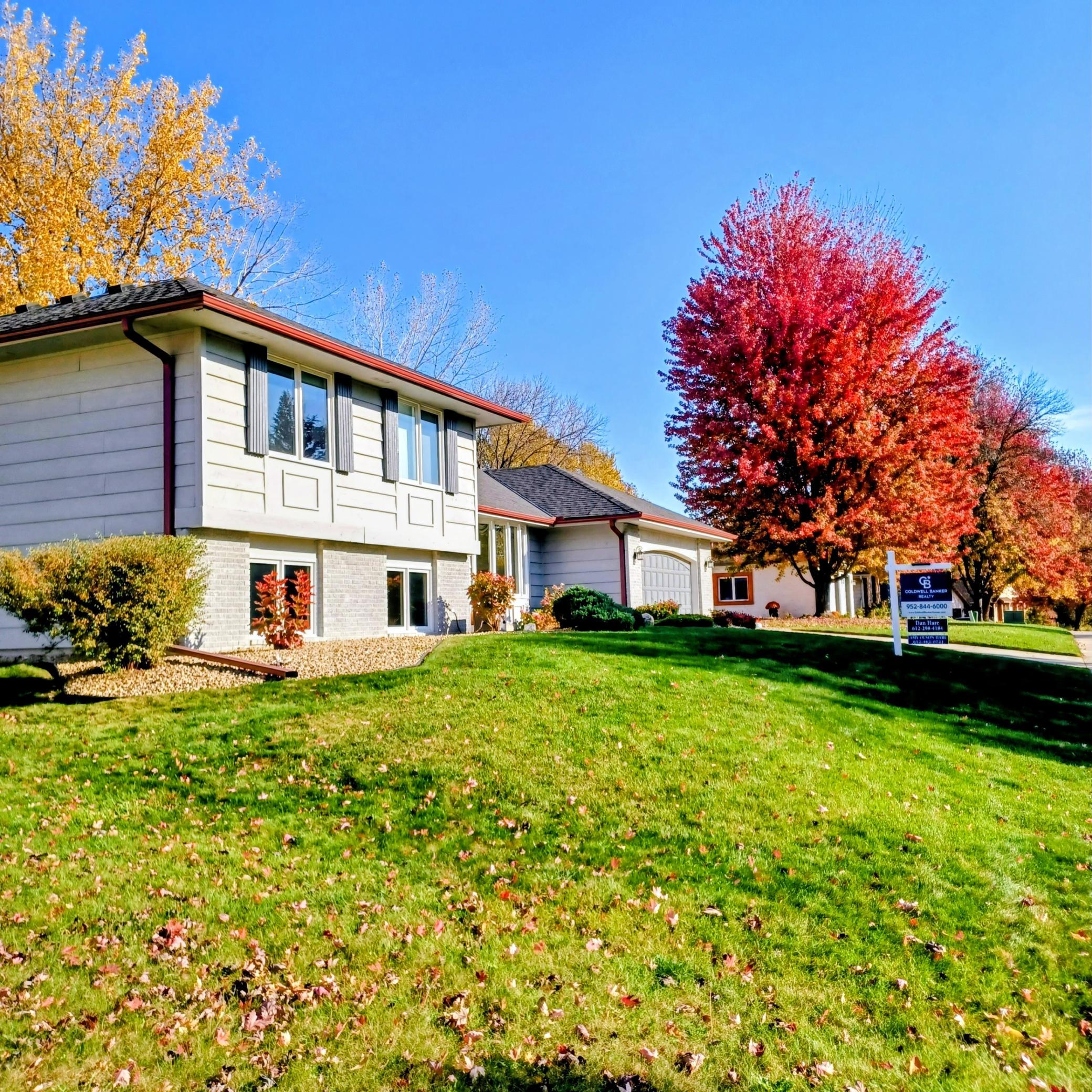 View of Residential at 9235 Hyland Creek Road, Bloomington MN 55437, Bloomington (5 of 51) - Mike Wilen | Minnesota Team Real Estate