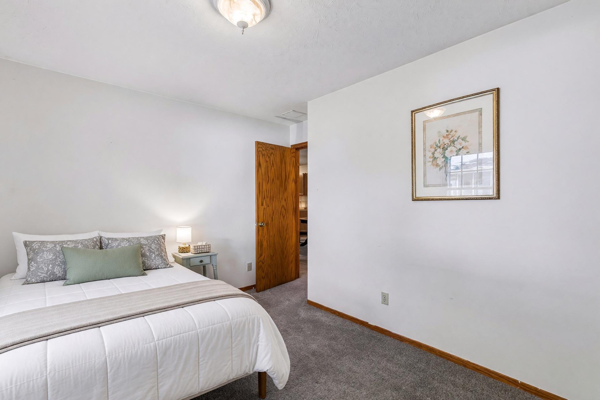 View of Residential at 7775 Glenda Court, Apple Valley MN 55124, Apple Valley (11 of 17) - Mike Wilen | Minnesota Team Real Estate