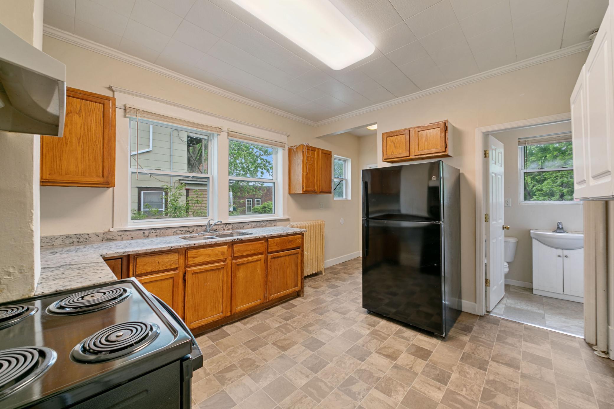 View of Residential at 985 5th Street, Saint Paul MN 55106, Saint Paul (10 of 26) - Mike Wilen | Minnesota Team Real Estate