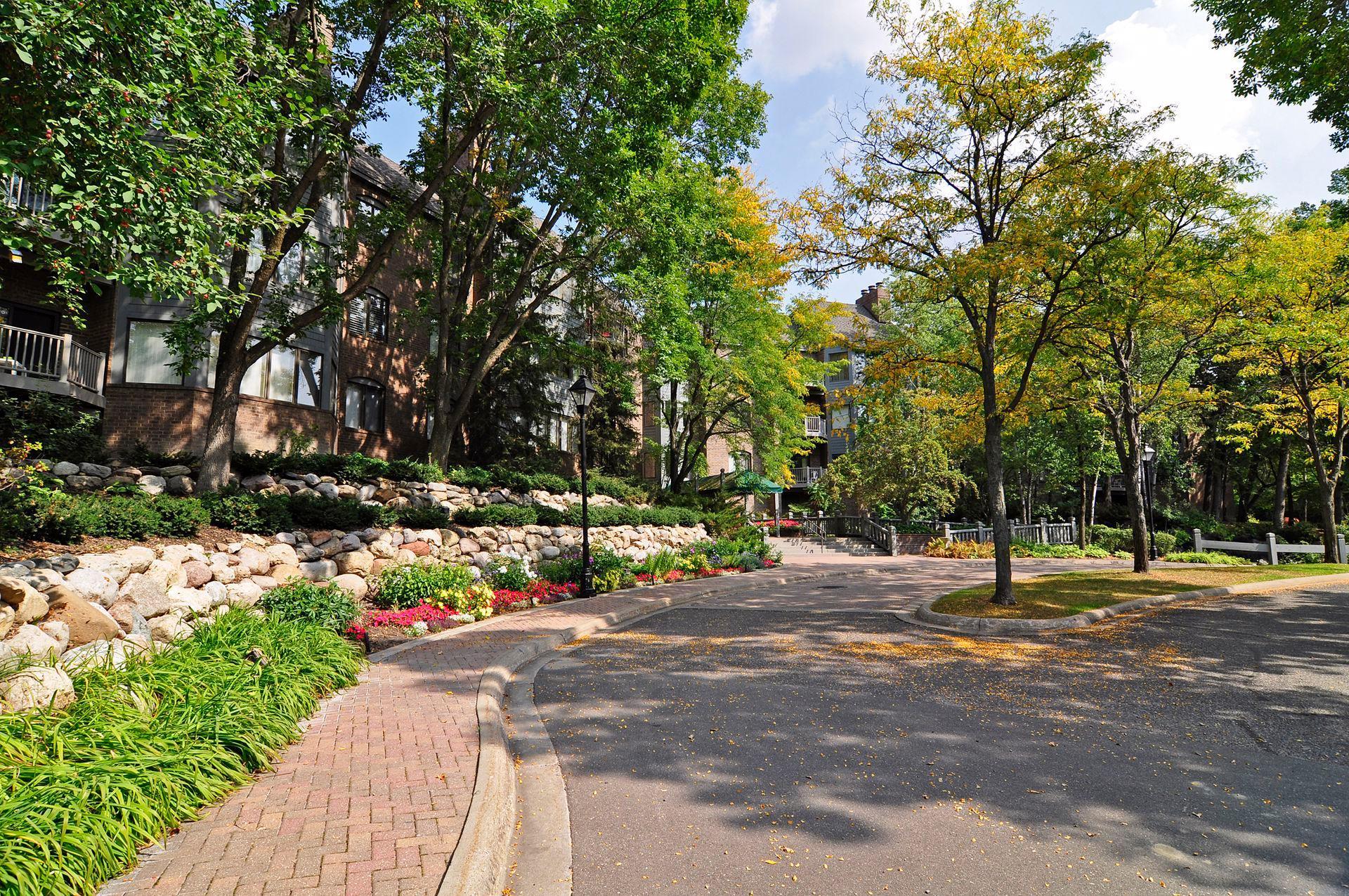 View of Residential at 12700 Sherwood Place #102, Minnetonka MN 55305, Minnetonka (35 of 48) - Mike Wilen | Minnesota Team Real Estate